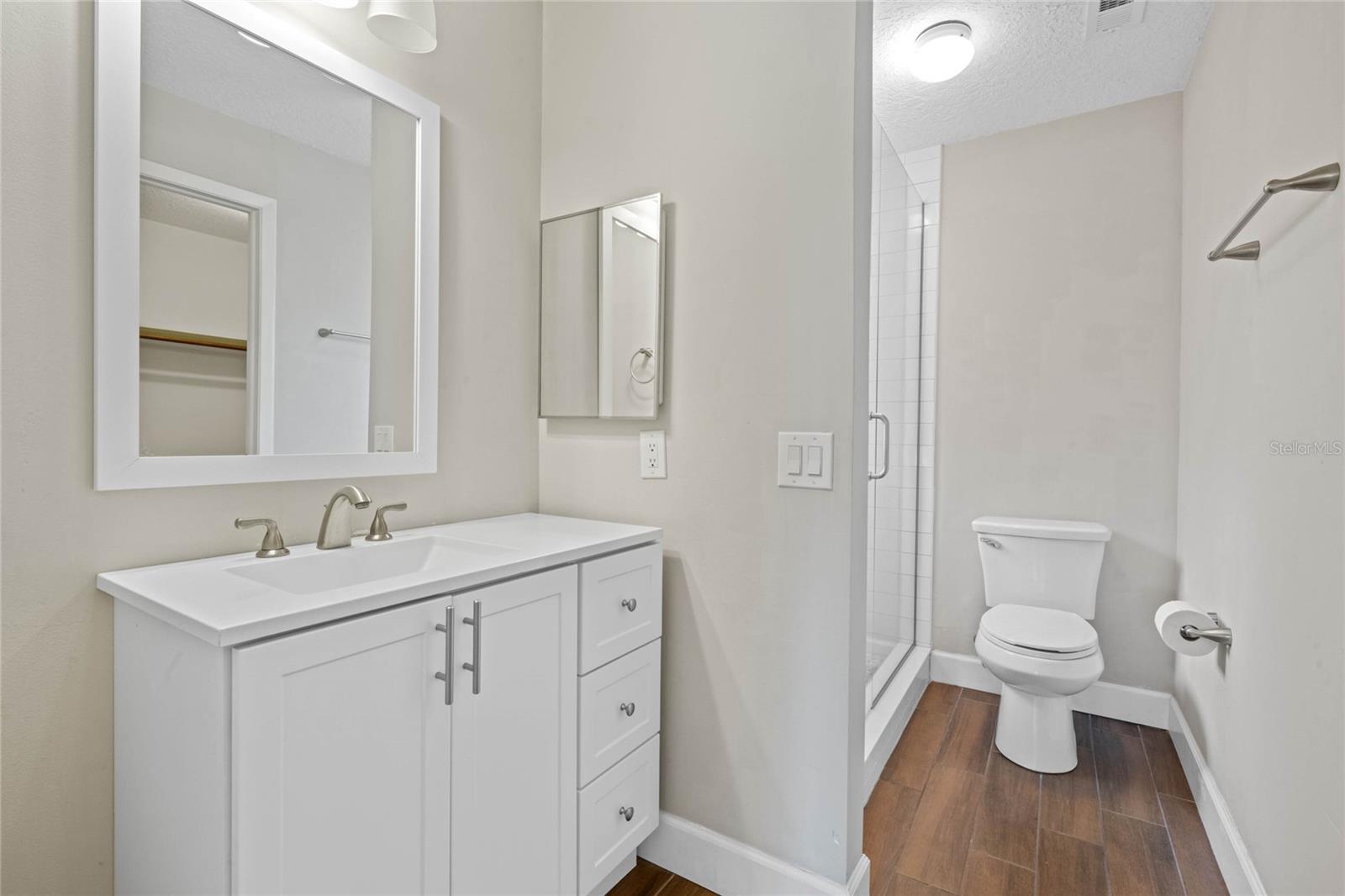 Image 11 of 20 For 385 Crossbeam Drive