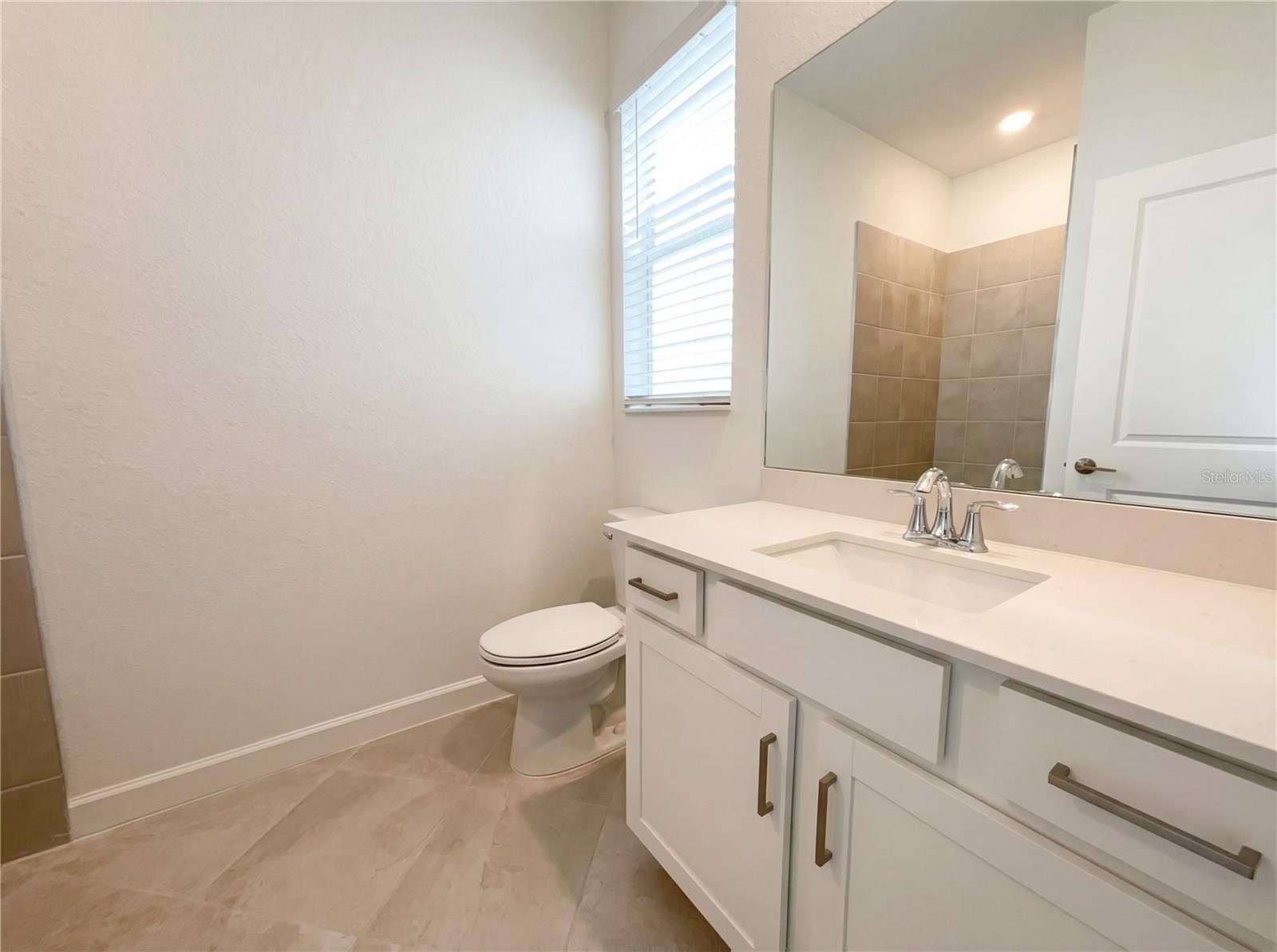 Image 30 of 36 For 7863 Lakes Edge Lane