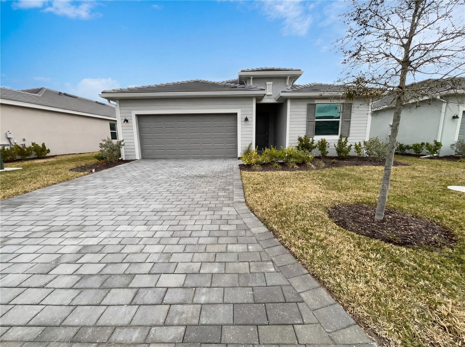 Image 8 of 36 For 7863 Lakes Edge Lane