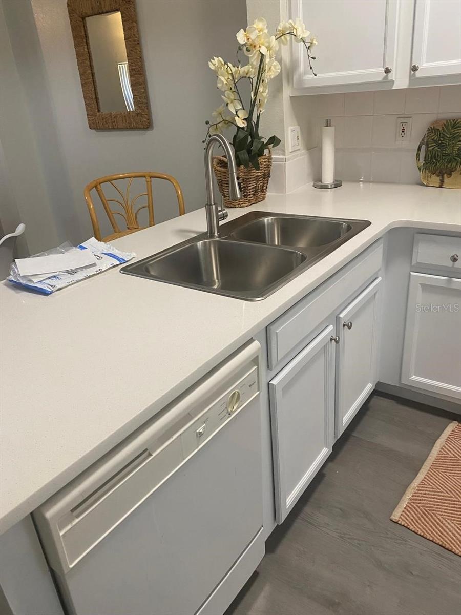 Image 7 of 52 For 1119 Park Ridge Circle