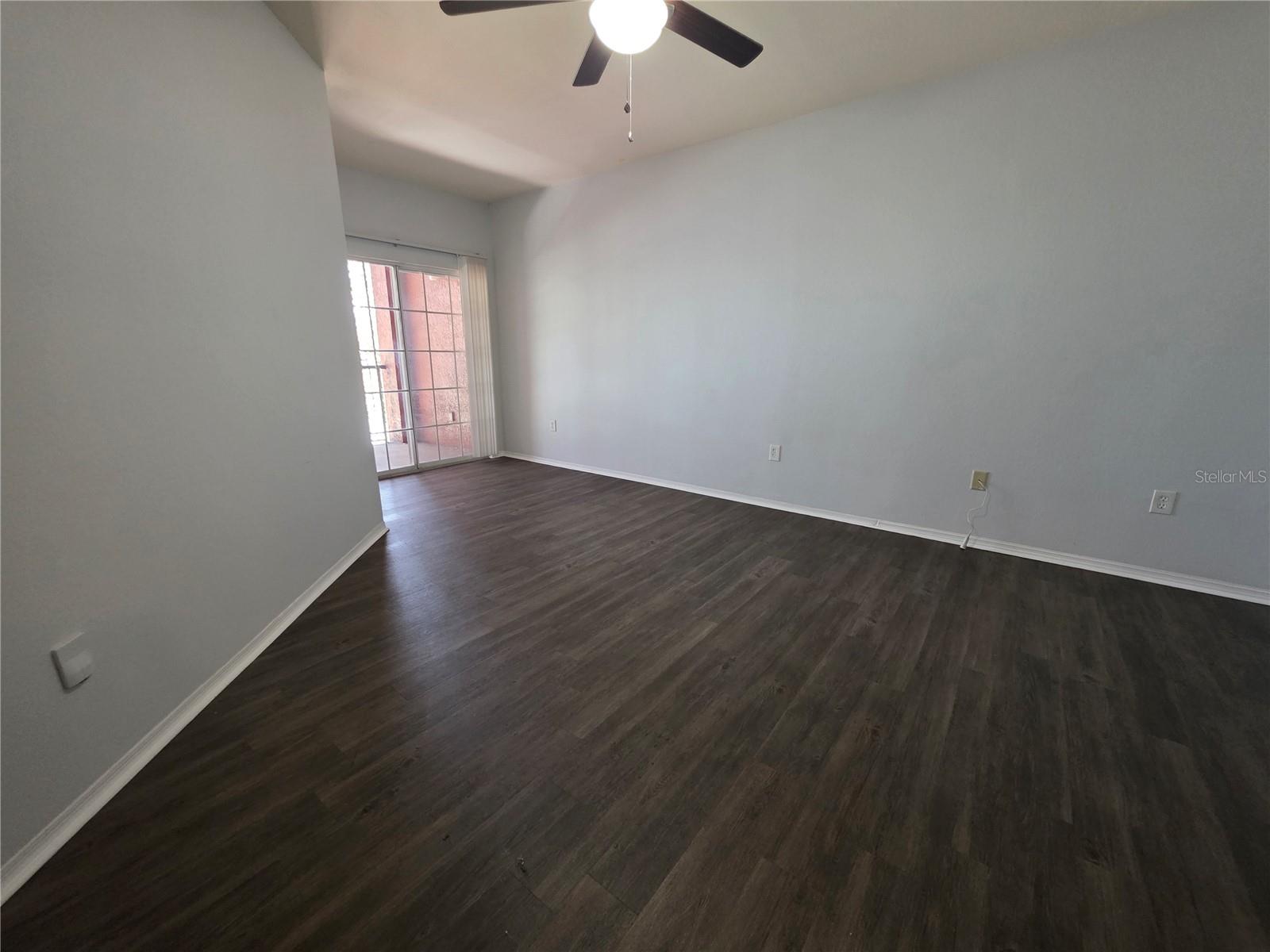 Image 18 of 29 For 191 Villa Di Este Terrace 205