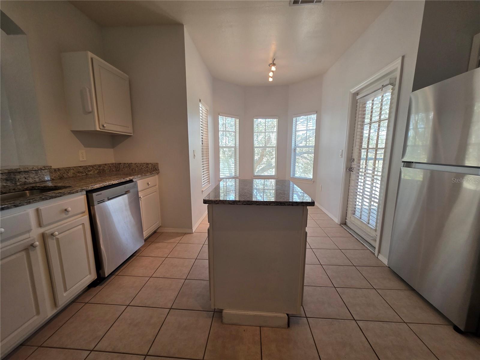 Image 3 of 29 For 191 Villa Di Este Terrace 205