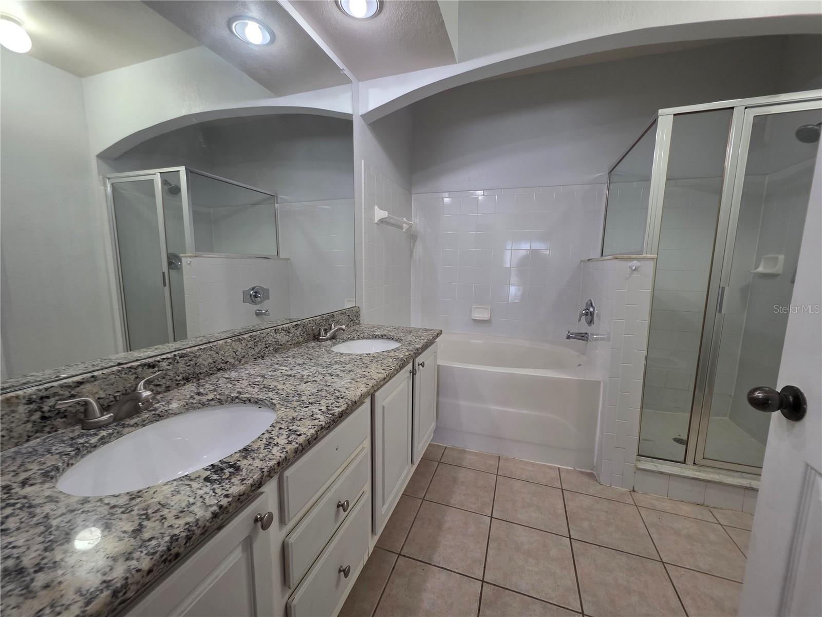 Image 6 of 29 For 191 Villa Di Este Terrace 205