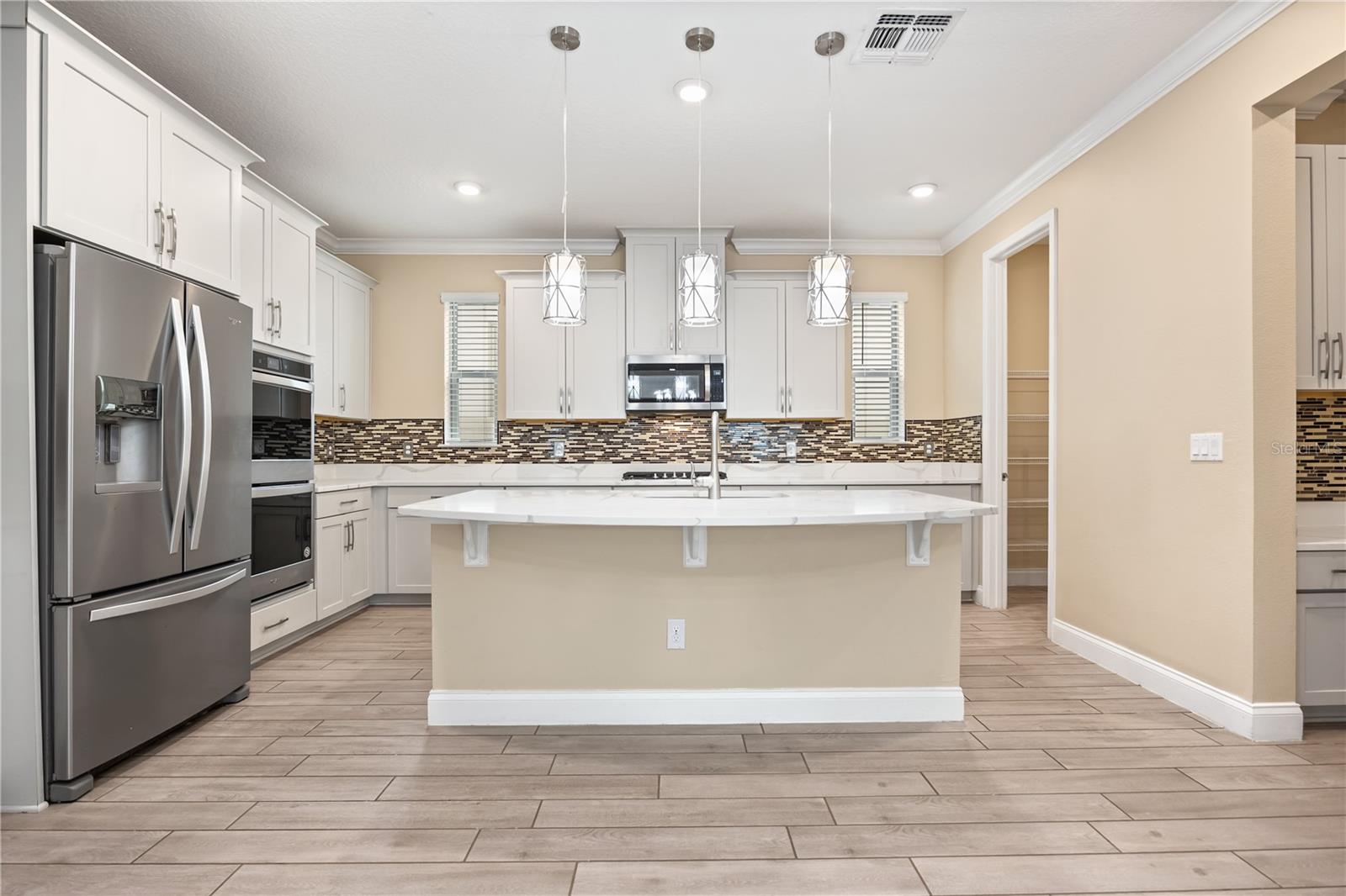 Image 17 of 61 For 8324 Vivaro Isle Way