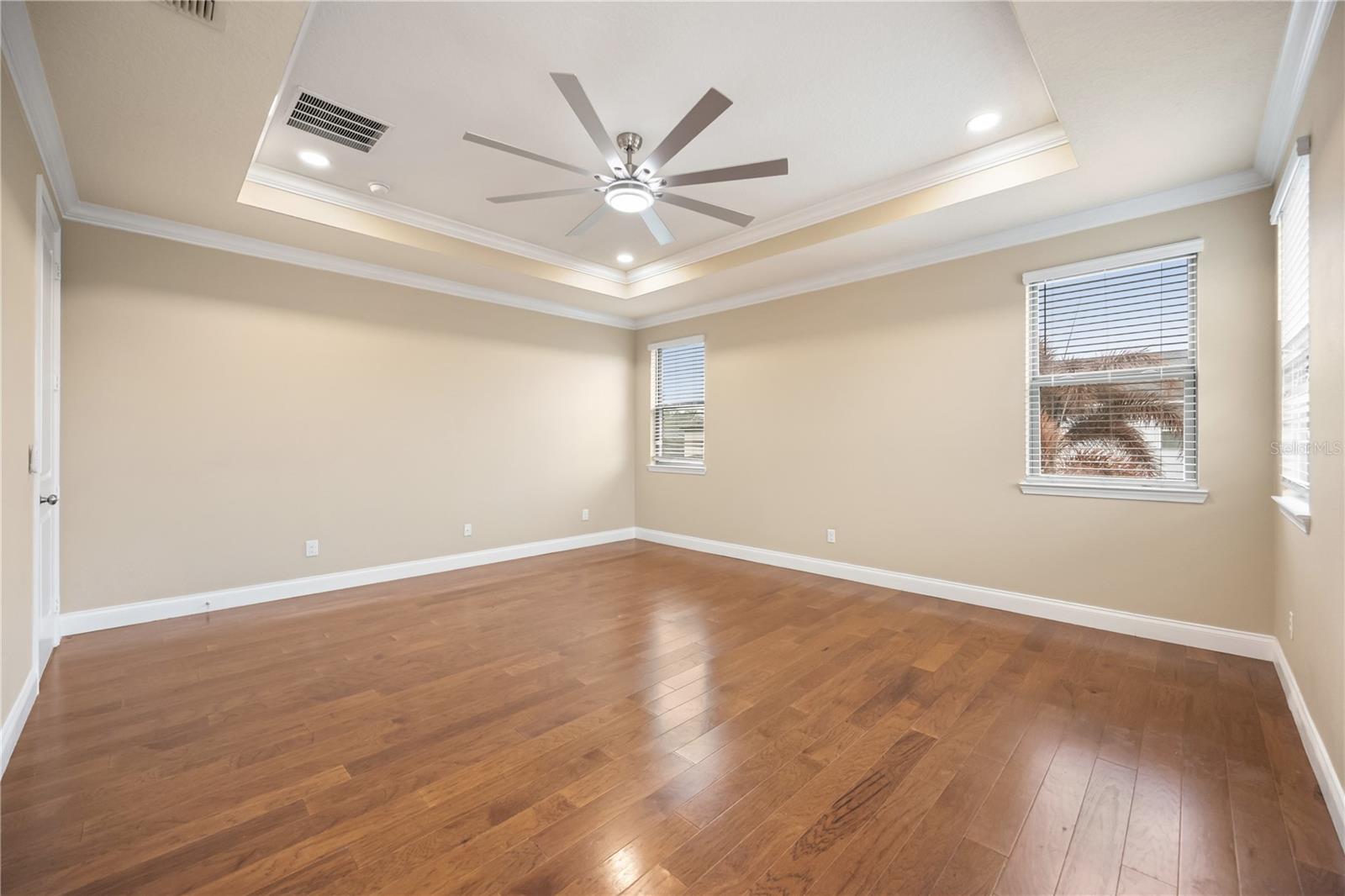 Image 29 of 61 For 8324 Vivaro Isle Way