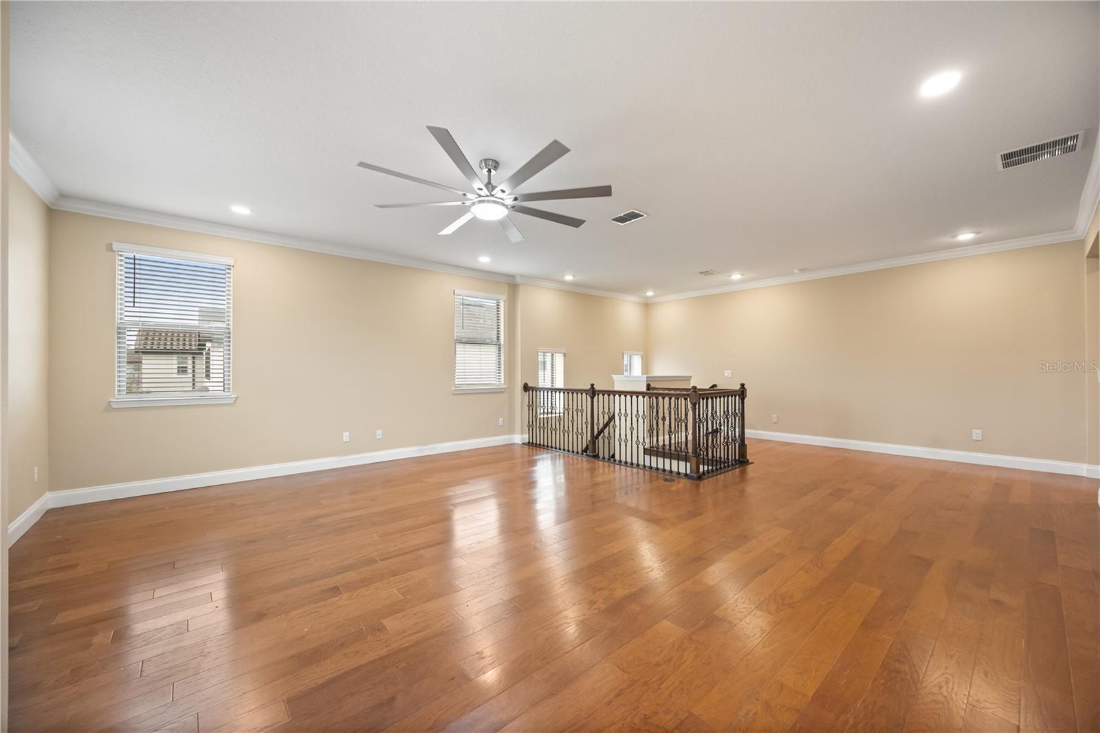 Image 45 of 61 For 8324 Vivaro Isle Way