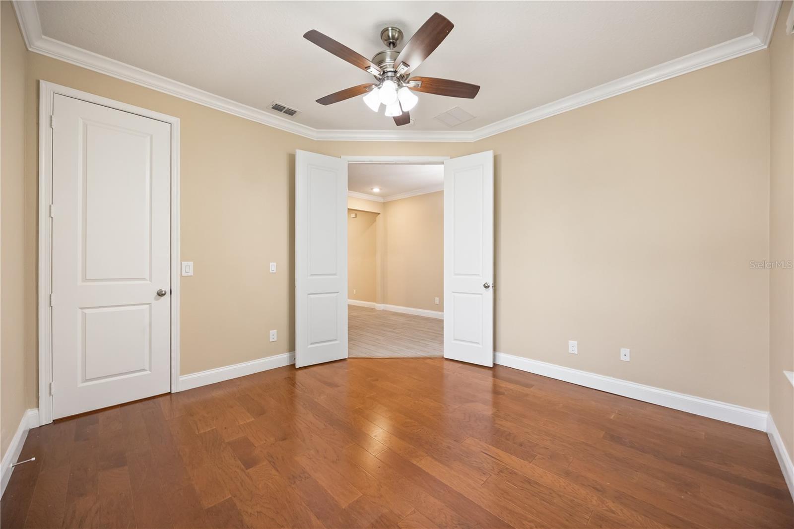 Image 51 of 61 For 8324 Vivaro Isle Way