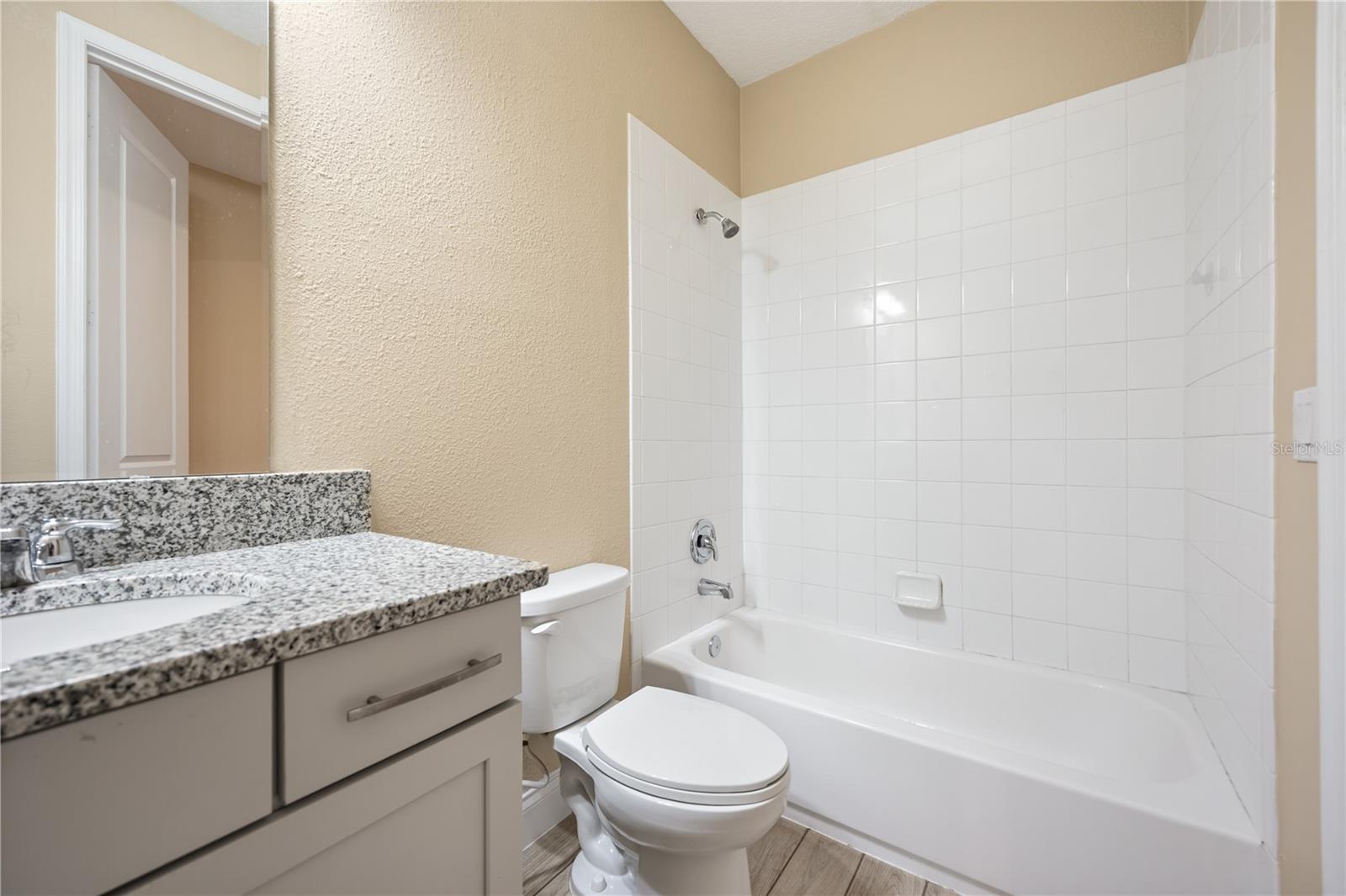 Image 57 of 61 For 8324 Vivaro Isle Way