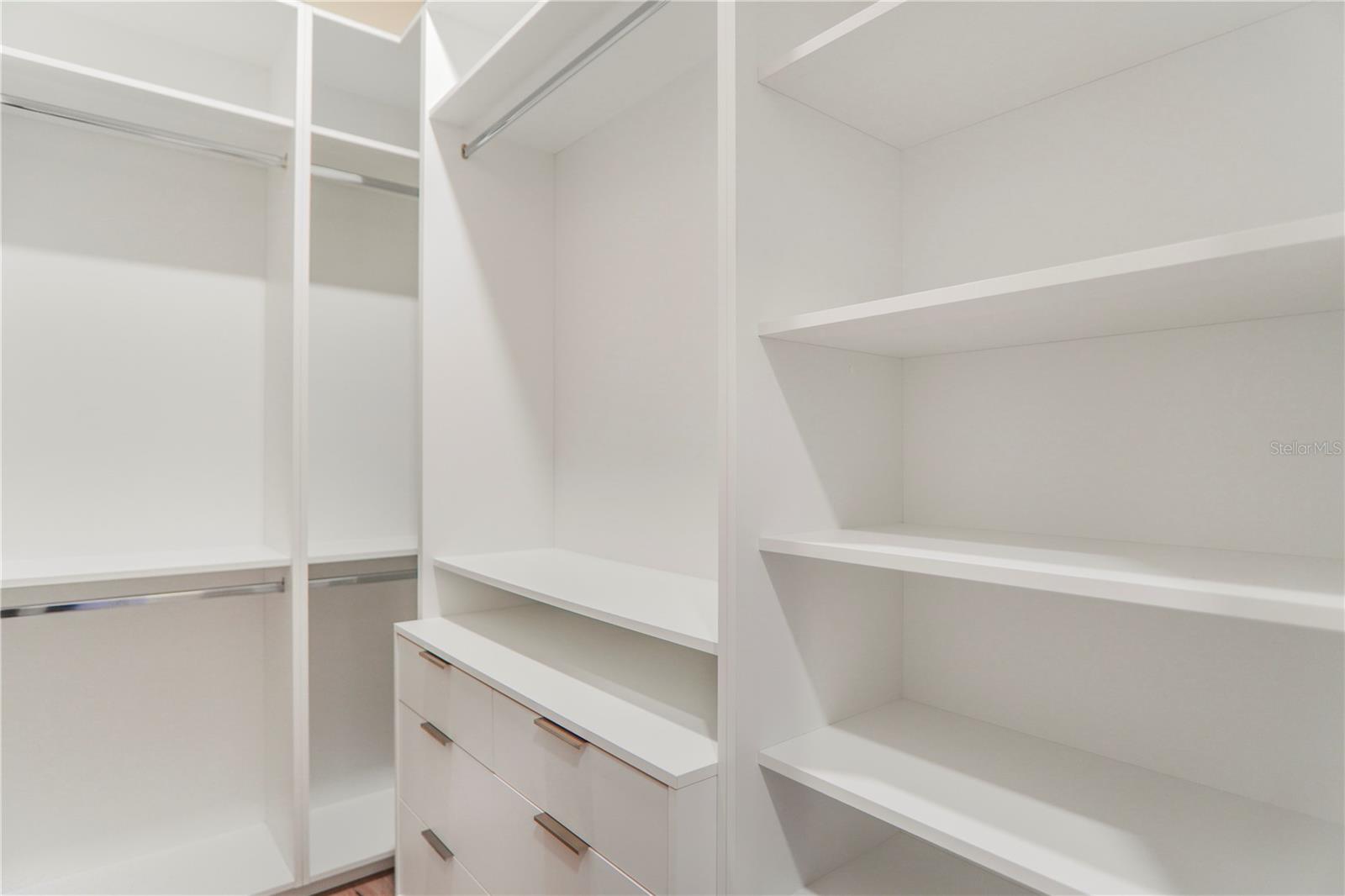 Listing photo id 27 for 6208 Winter Garden Vineland Road