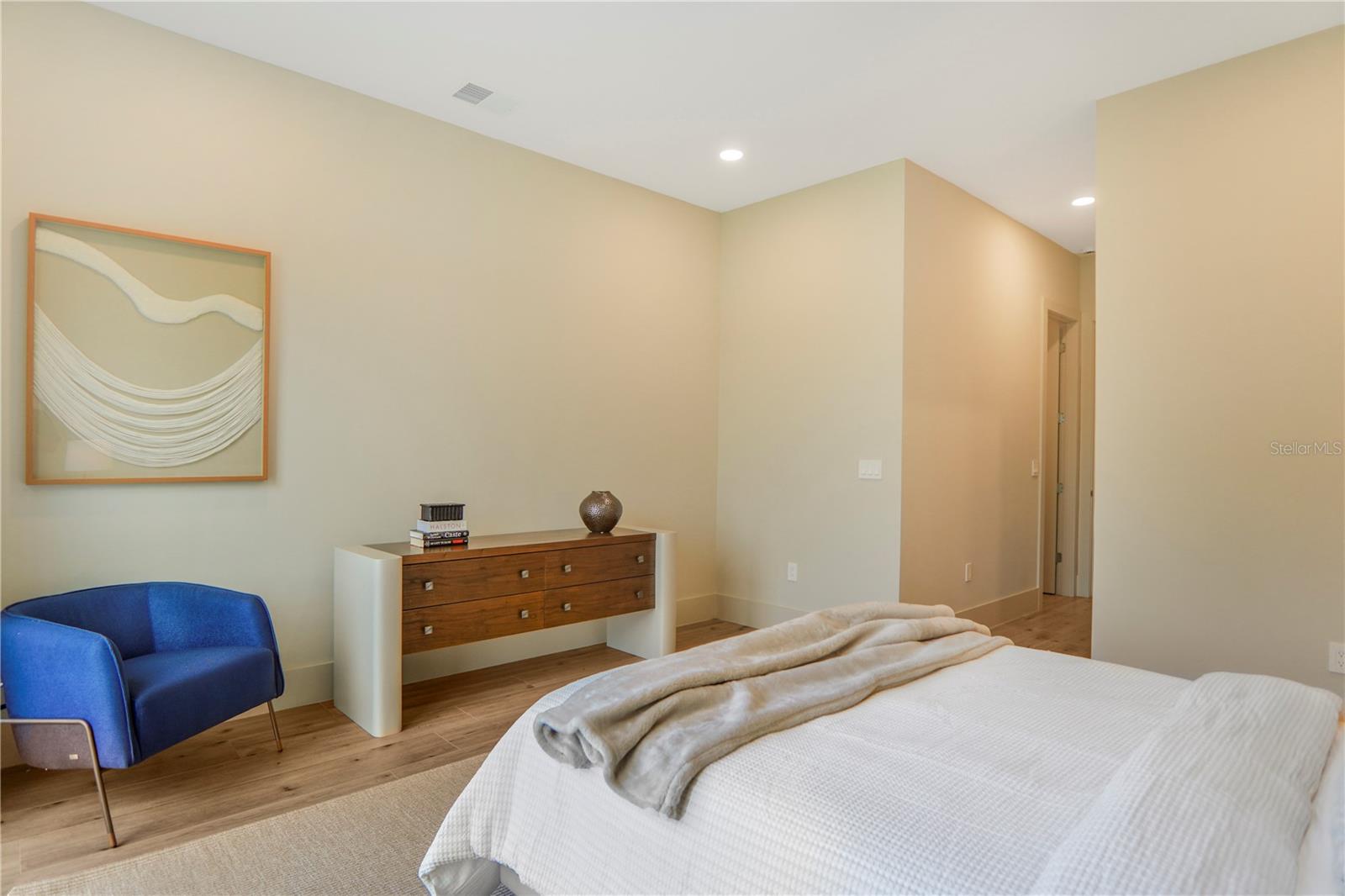 Listing photo id 39 for 6208 Winter Garden Vineland Road