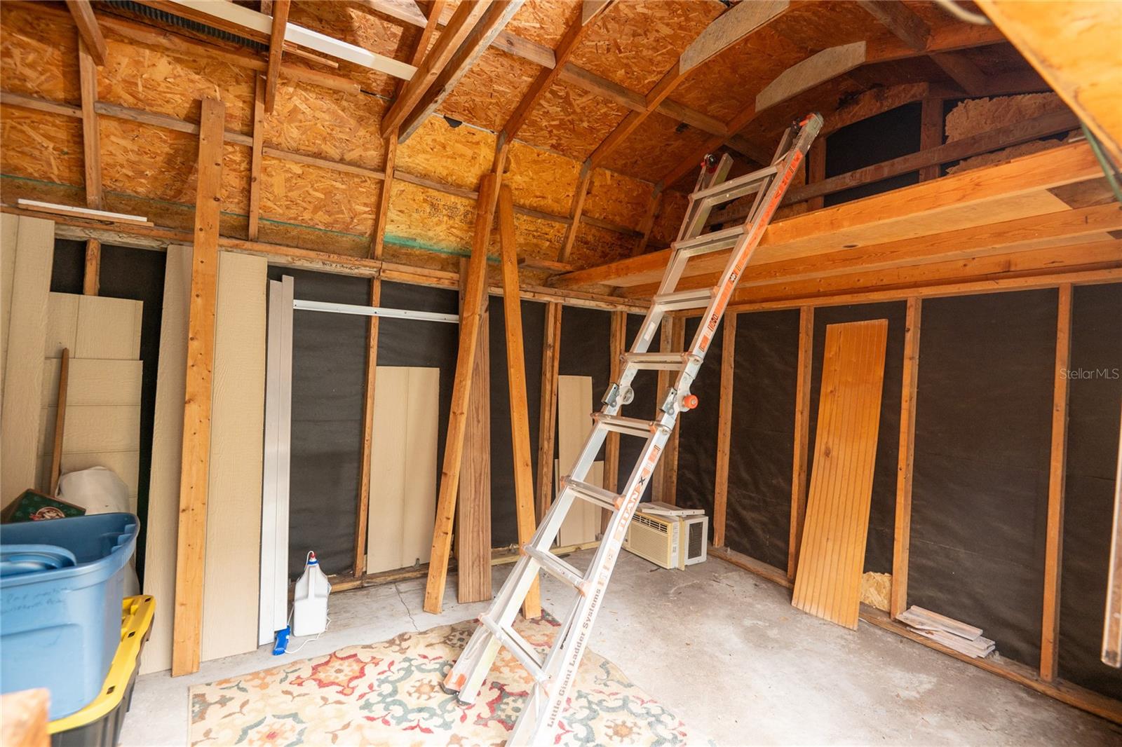 Image 23 of 27 For 8718 Fort Shea Avenue