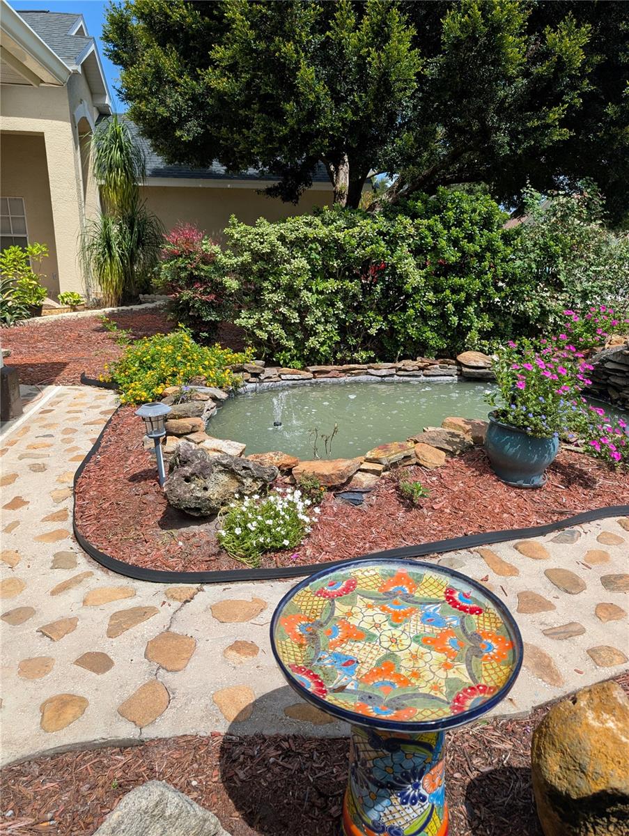 Image 5 of 27 For 8718 Fort Shea Avenue