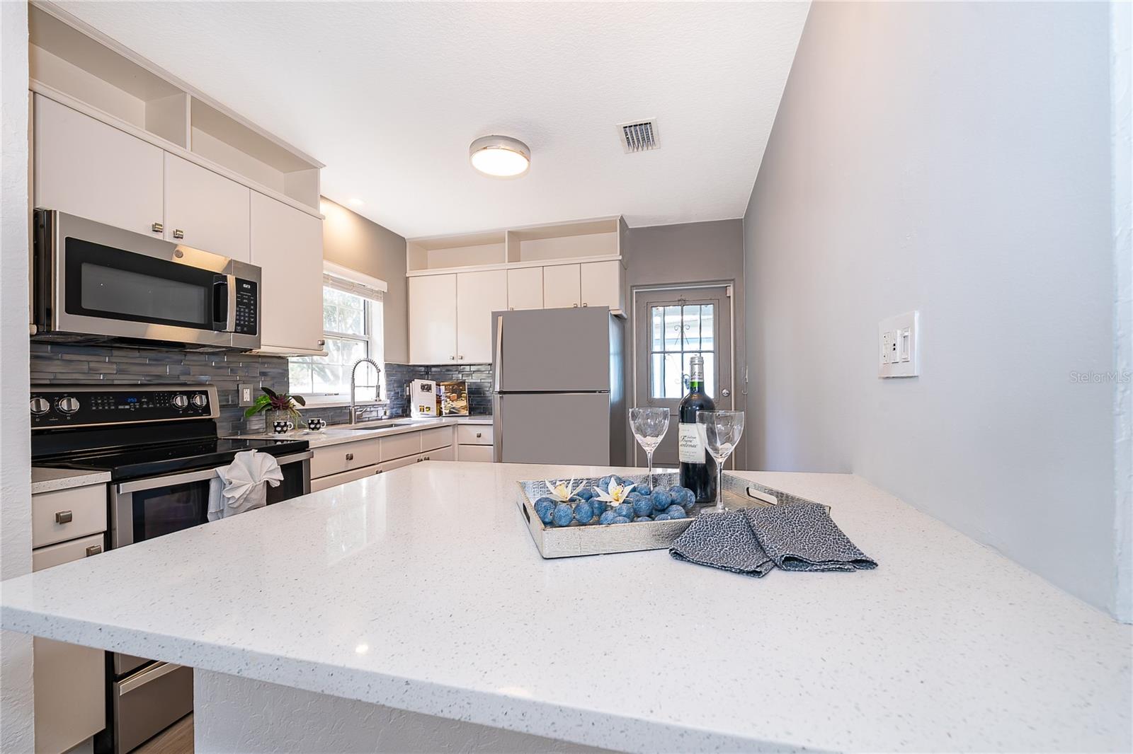 Image 8 of 17 For 1024 Canovia Avenue