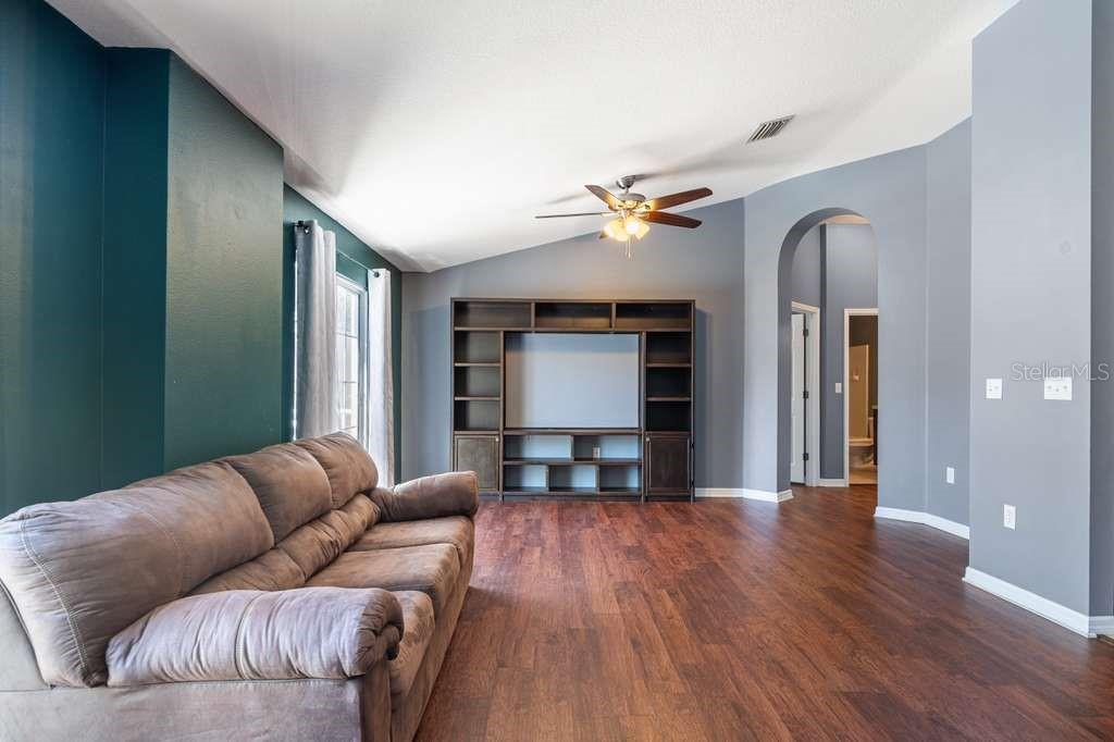 Image 12 of 29 For 6708 Eagle Feather Drive