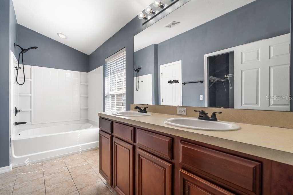 Image 14 of 29 For 6708 Eagle Feather Drive