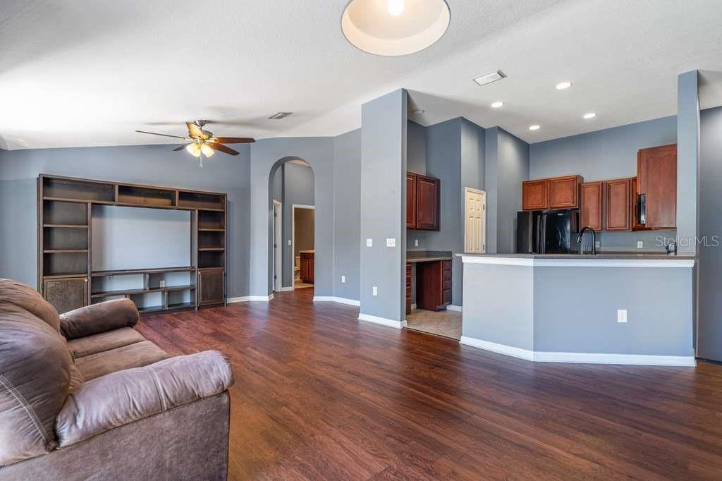 Image 6 of 29 For 6708 Eagle Feather Drive