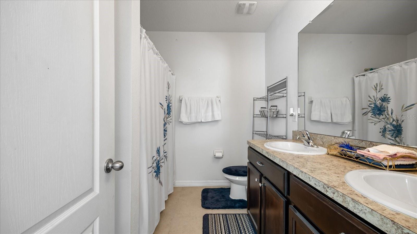 Image 18 of 35 For 12843 Buffalo Run Drive