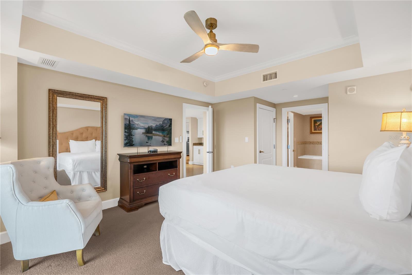 Image 16 of 47 For 7593 Gathering Drive 803