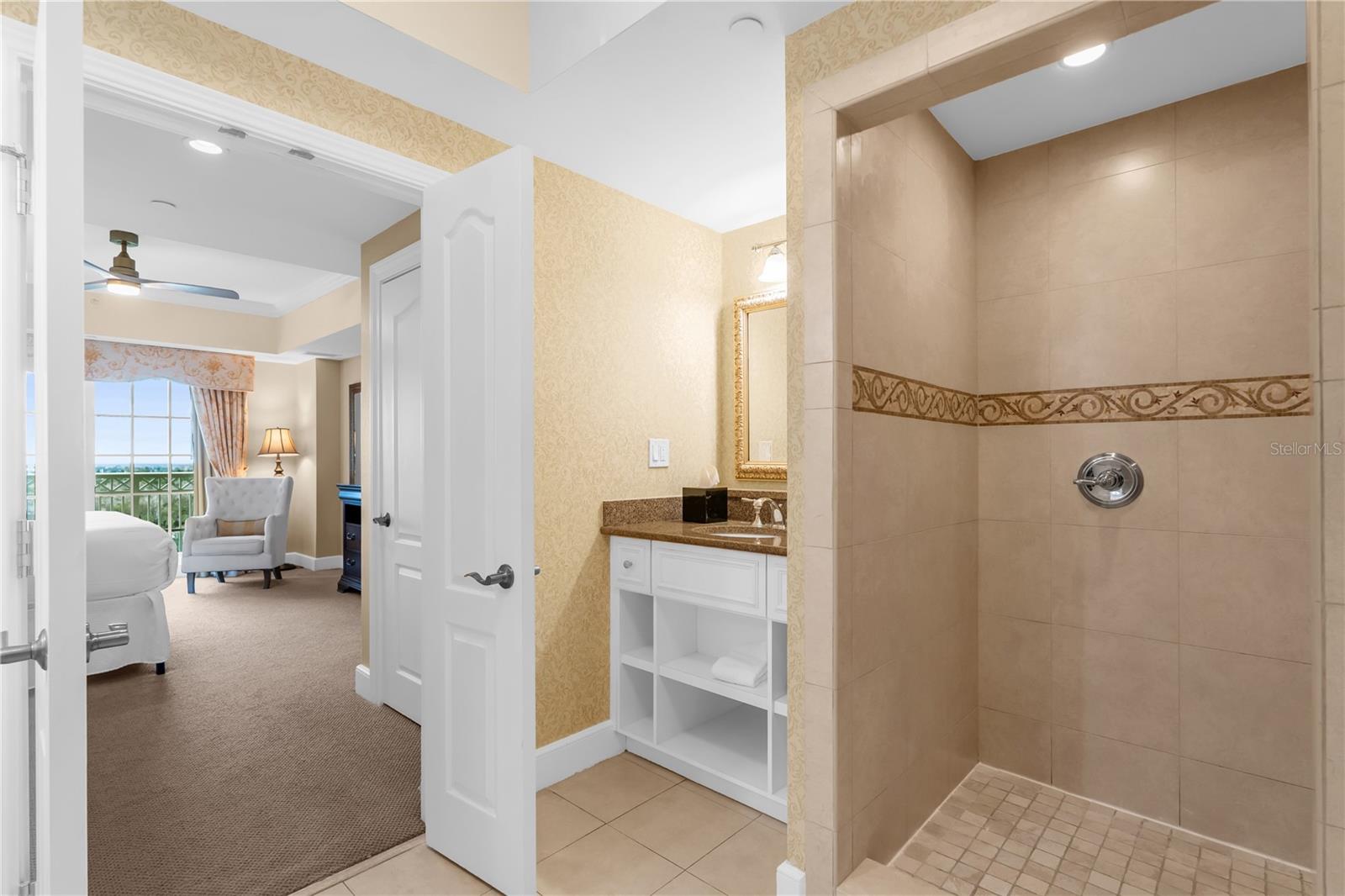 Image 17 of 47 For 7593 Gathering Drive 803