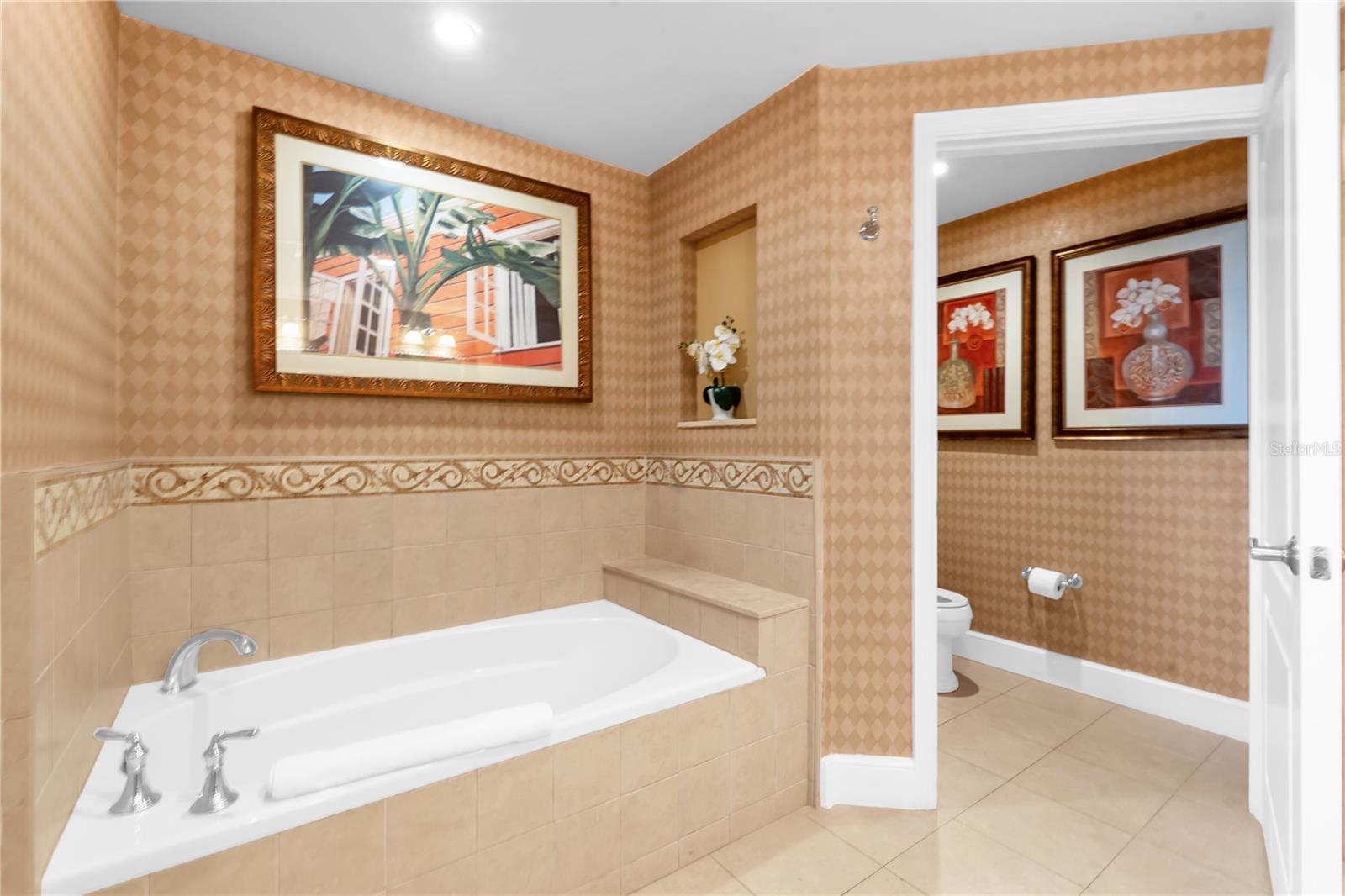 Image 23 of 47 For 7593 Gathering Drive 803