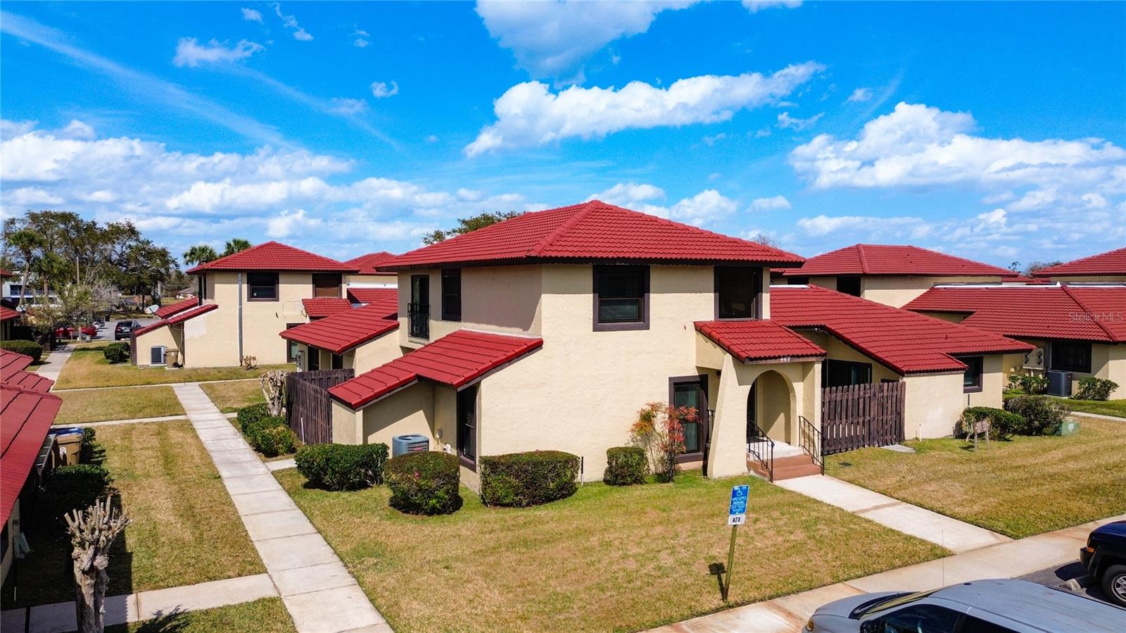 Image 2 of 32 For 467 Hunter Circle