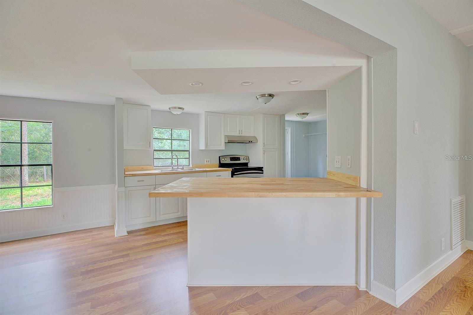 Image 10 of 28 For 4555 Leisure Boulevard