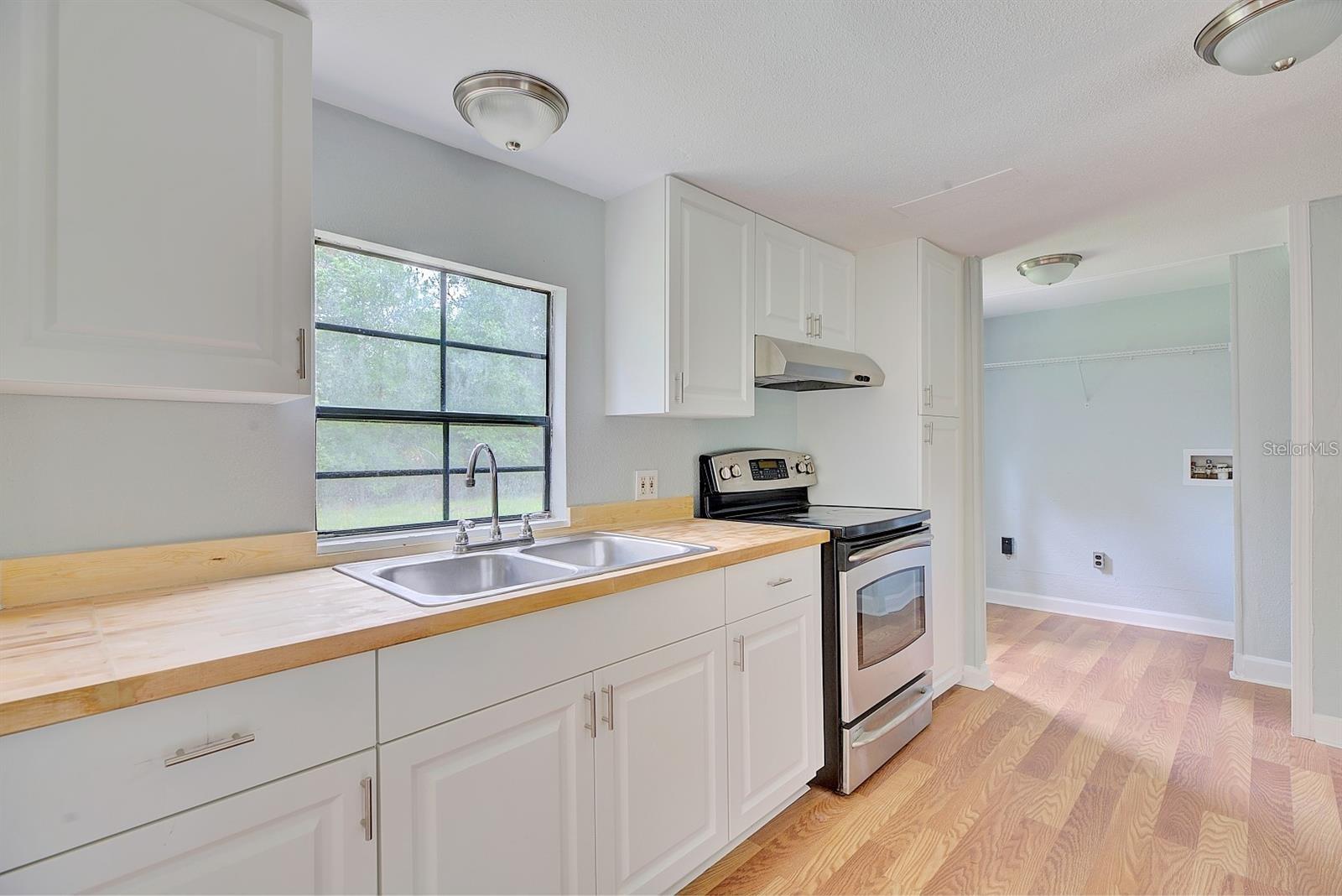 Image 11 of 28 For 4555 Leisure Boulevard