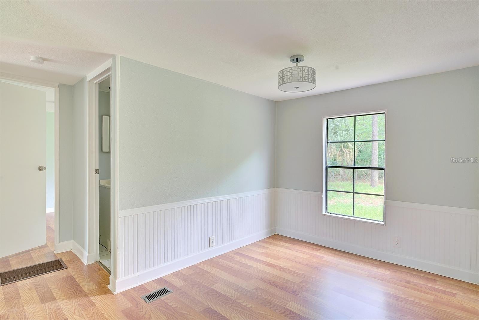 Image 8 of 28 For 4555 Leisure Boulevard