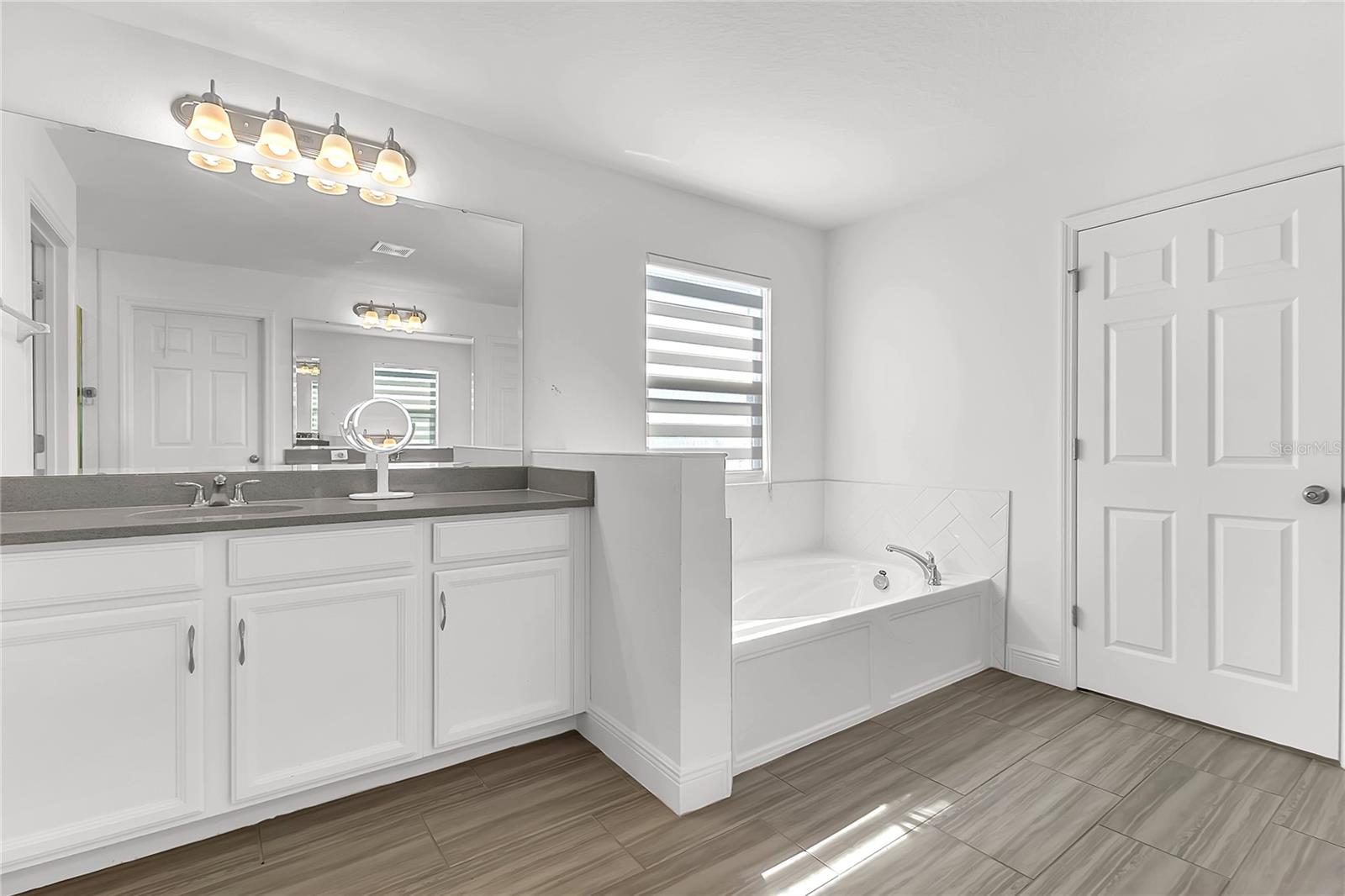 Image 33 of 73 For 5014 Tibet Court