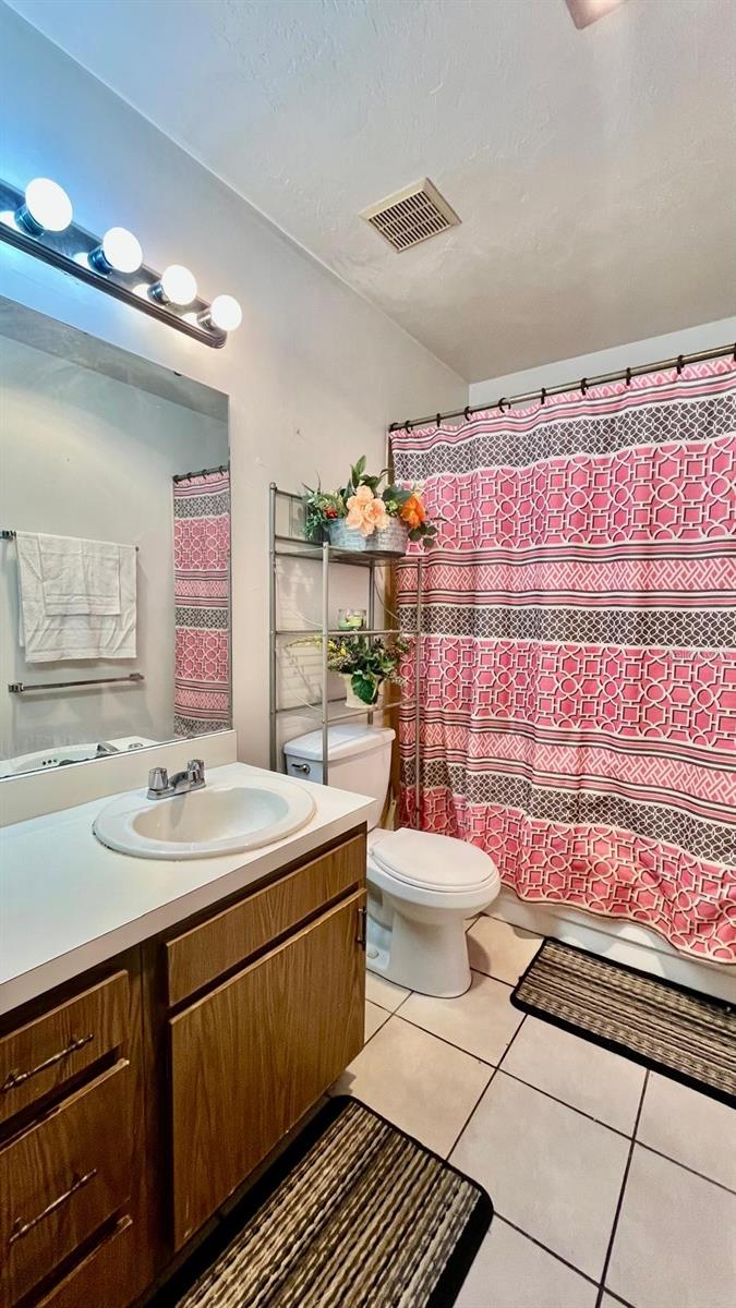 Image 18 of 35 For 6018 26th Terrace