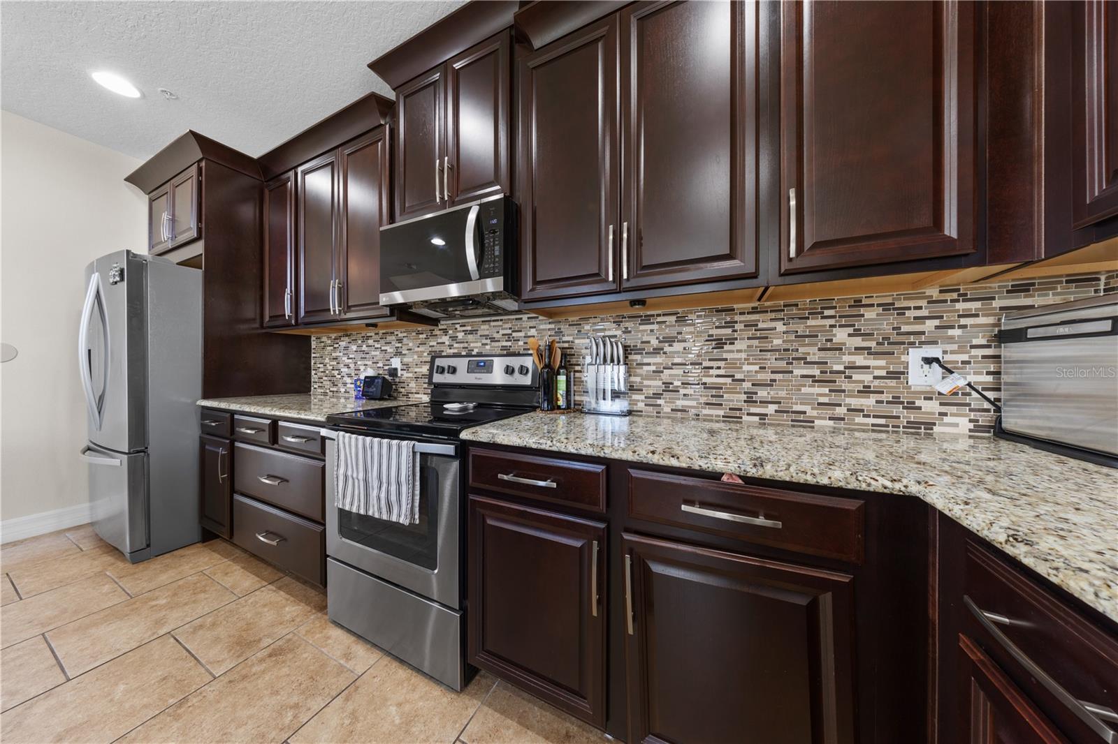 Image 15 of 49 For 1059 Cedar Bay