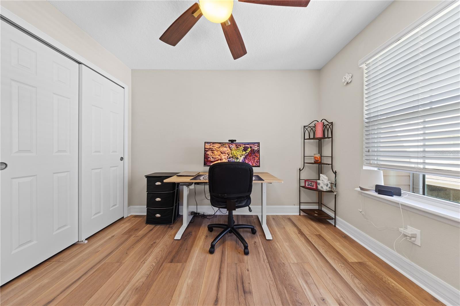 Image 28 of 49 For 1059 Cedar Bay