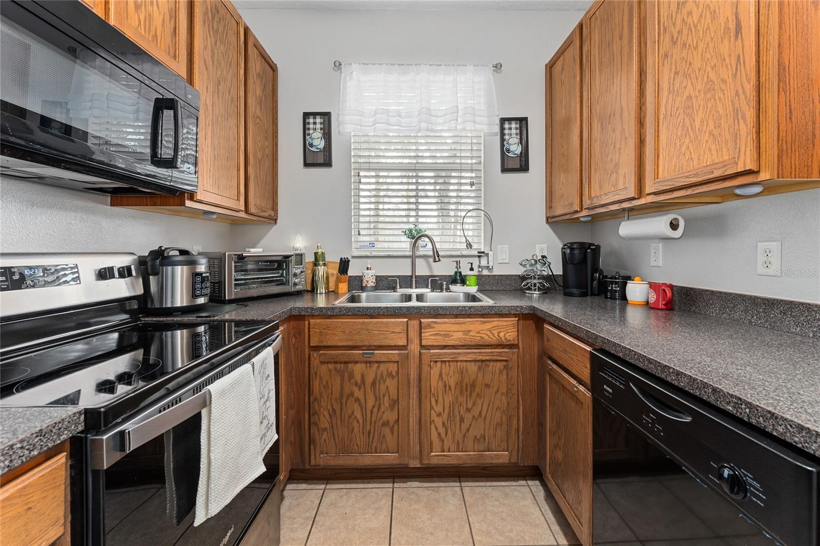 Image 7 of 26 For 105 Aston Grande Drive