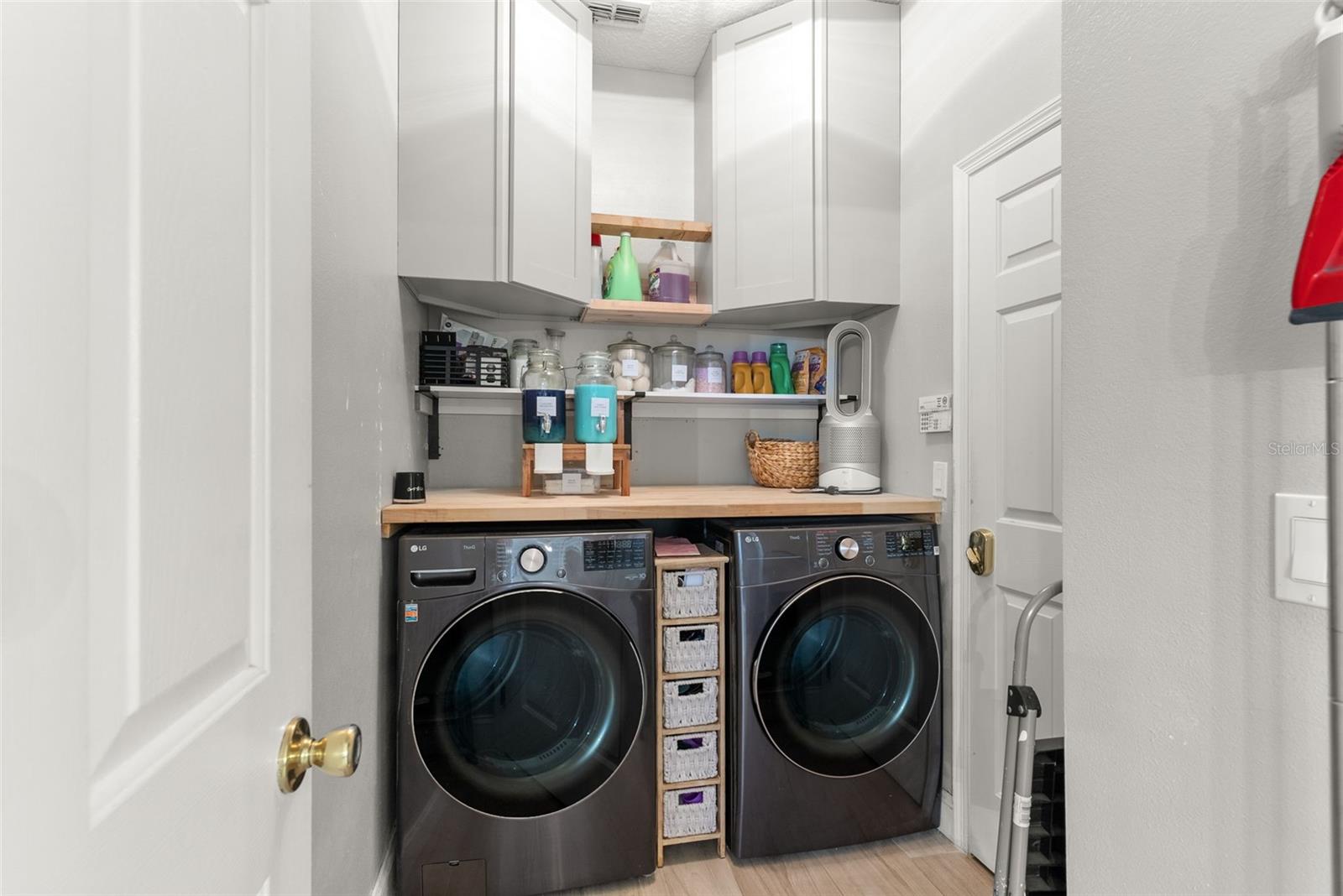 Image 33 of 44 For 1649 Golfside Village Court