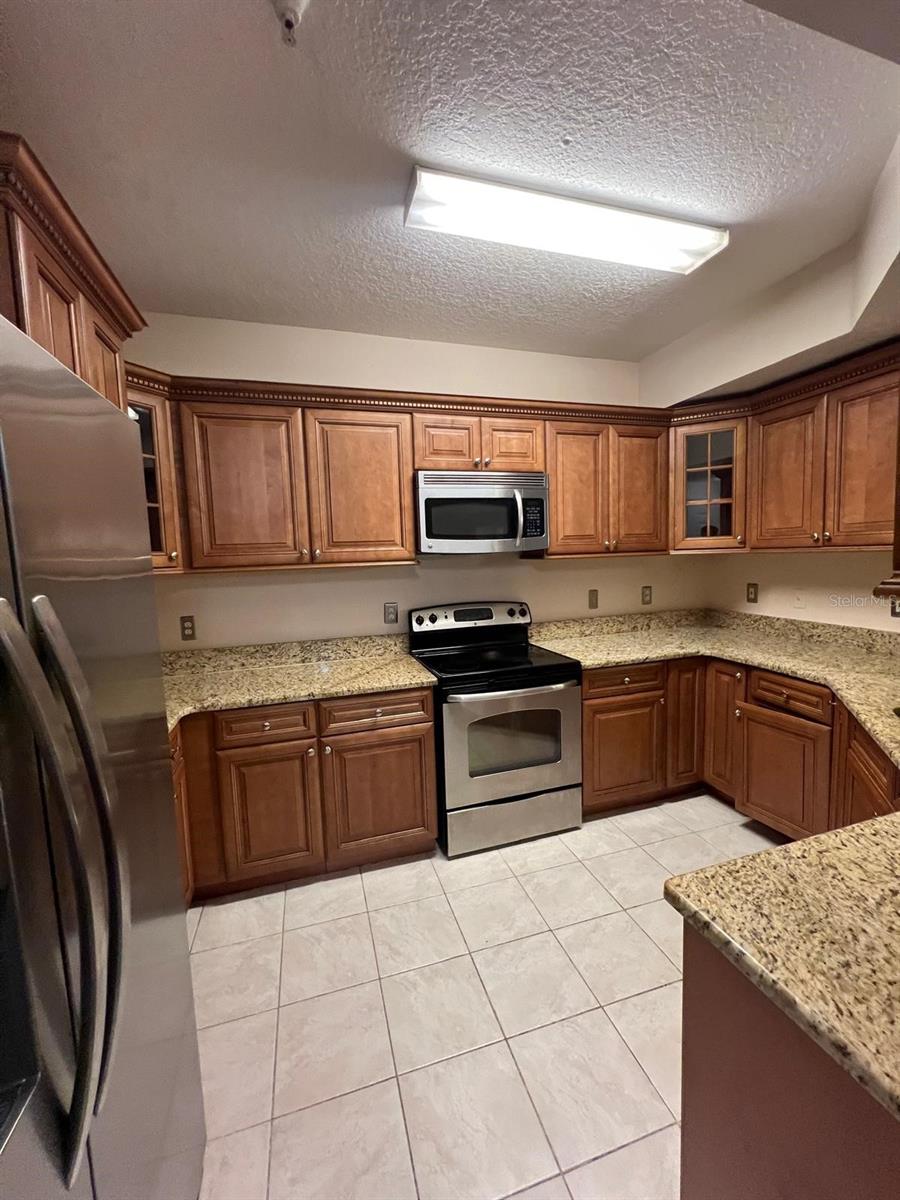 Image 10 of 28 For 5554 Metrowest Boulevard 4-310