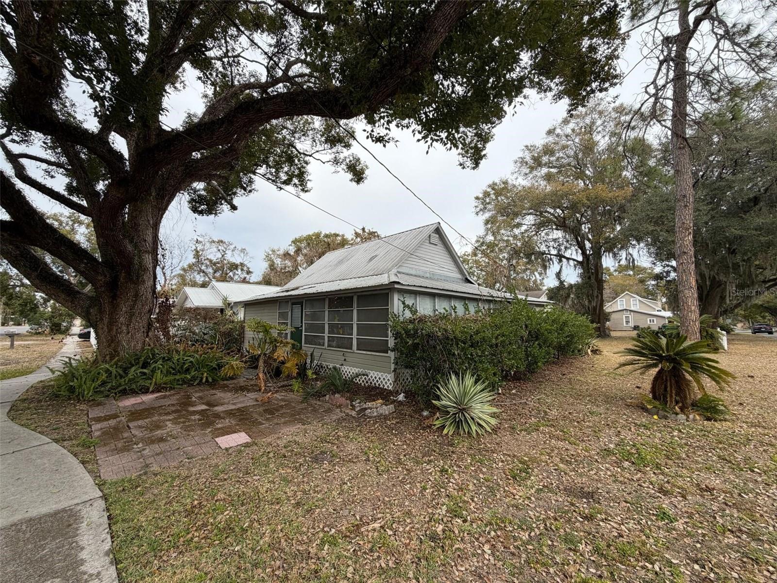 Details for 5450 10th Street, ZEPHYRHILLS, FL 33542