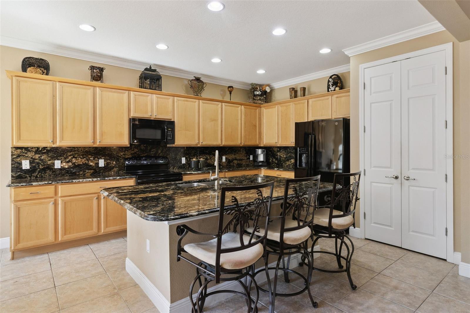 Image 12 of 52 For 447 Villa Park Road