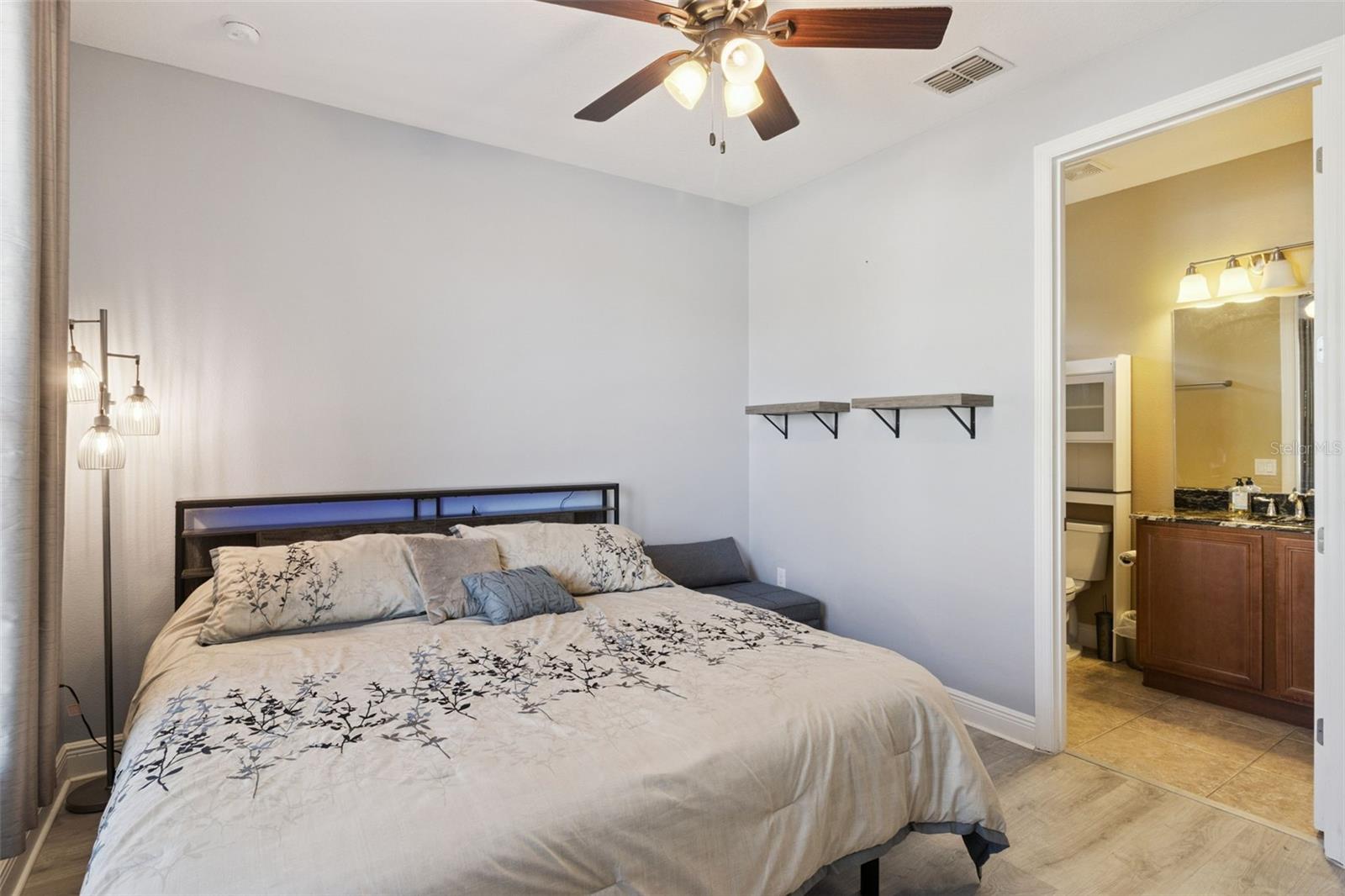 Image 15 of 52 For 447 Villa Park Road