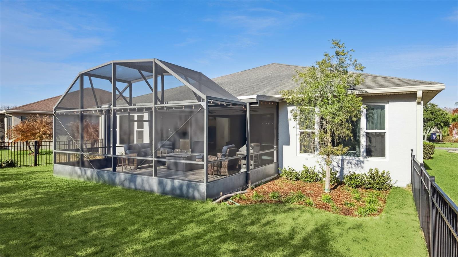 Image 25 of 52 For 447 Villa Park Road