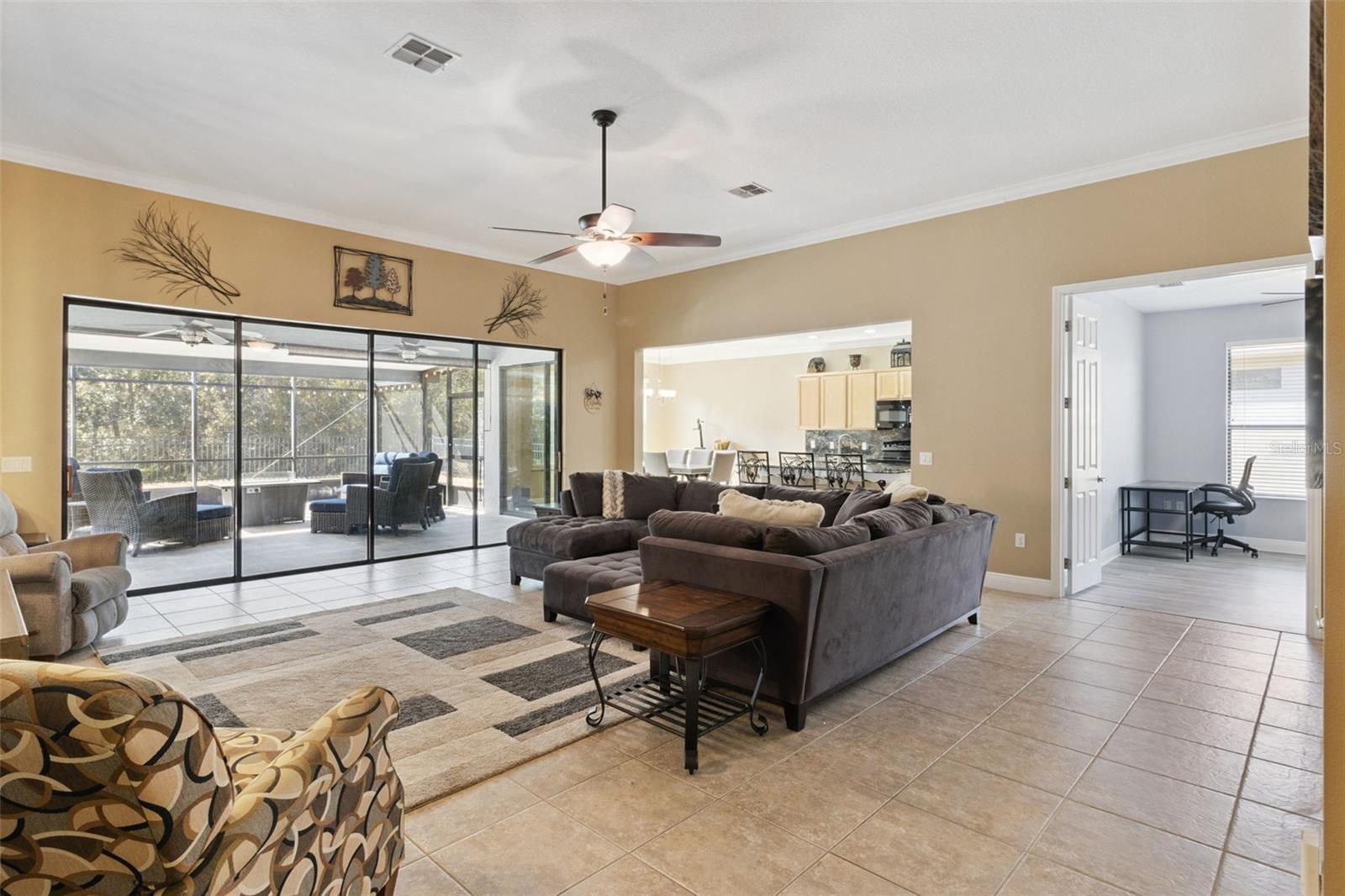 Image 4 of 52 For 447 Villa Park Road