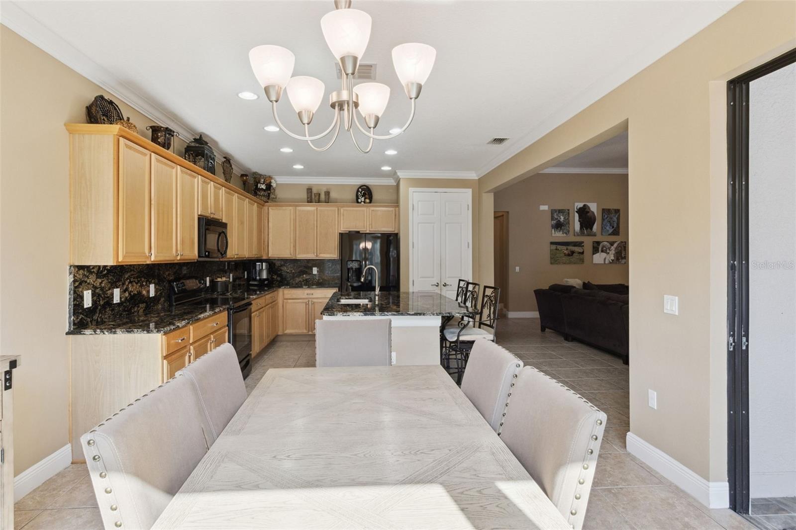 Image 9 of 52 For 447 Villa Park Road