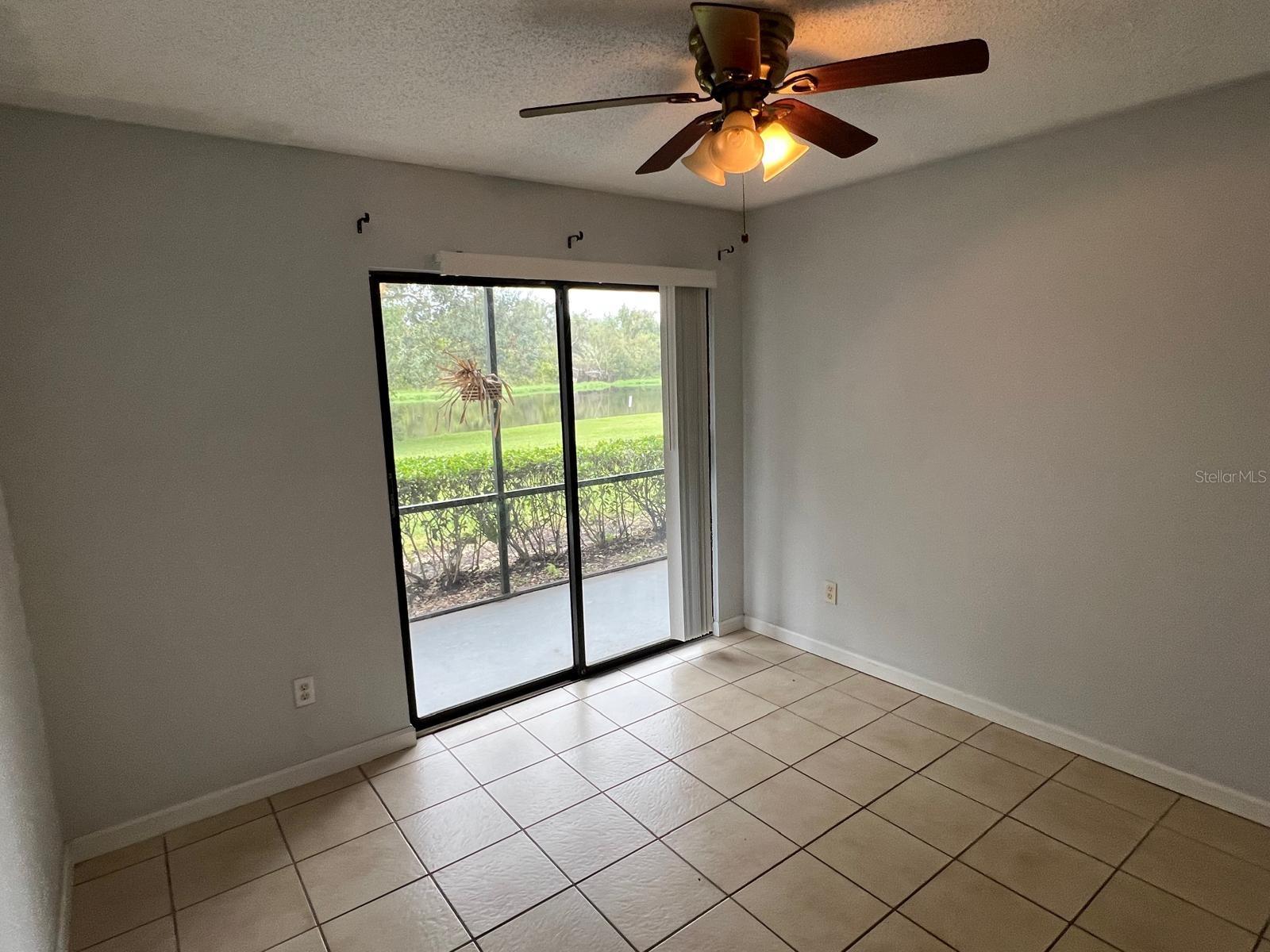 Image 17 of 27 For 2740 Oak Park Way 102