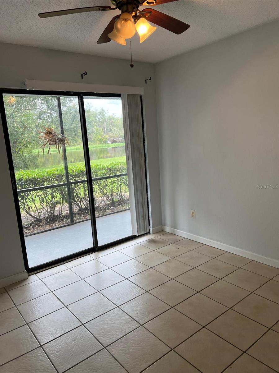 Image 19 of 27 For 2740 Oak Park Way 102