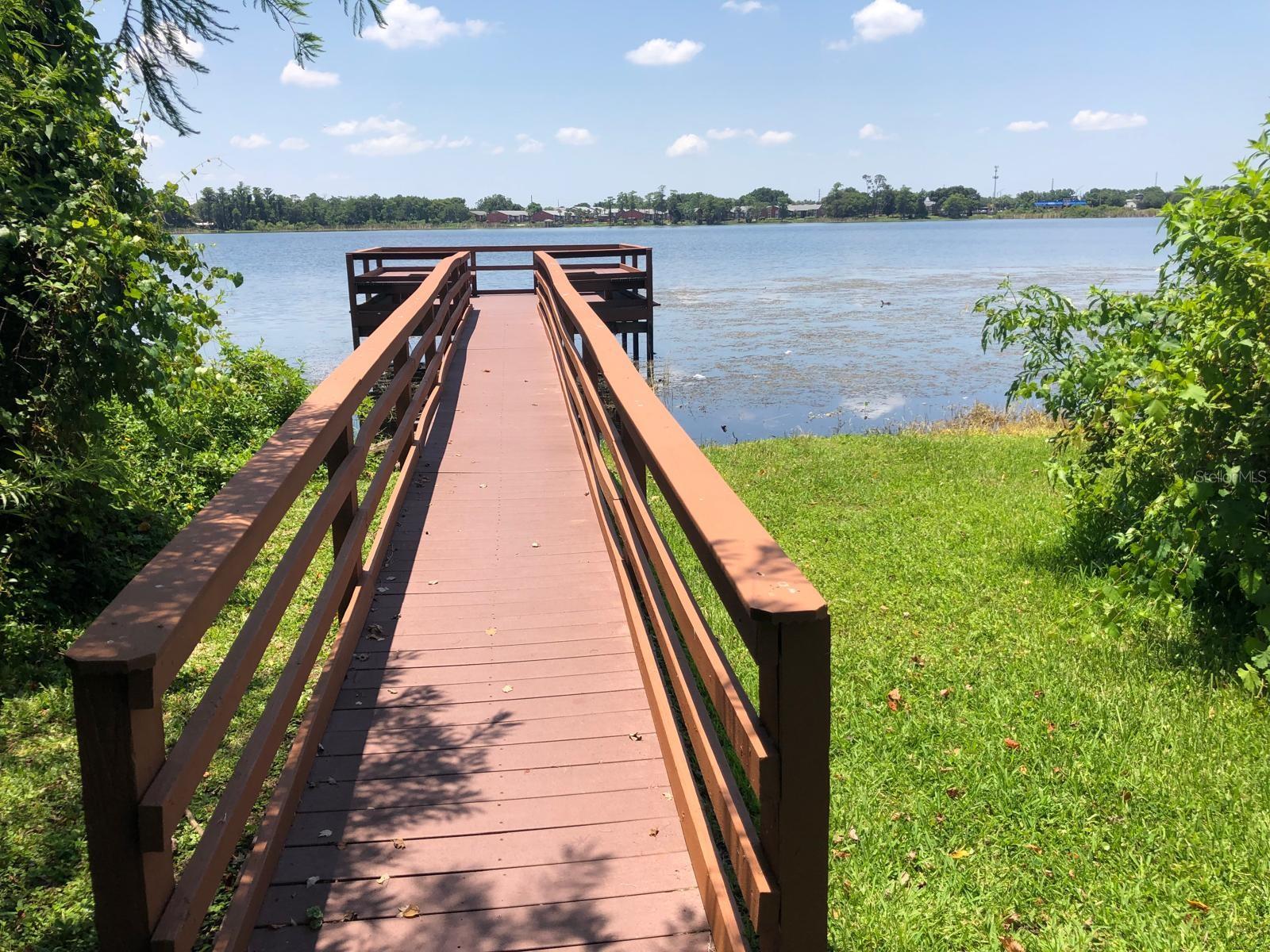 Image 22 of 27 For 2740 Oak Park Way 102