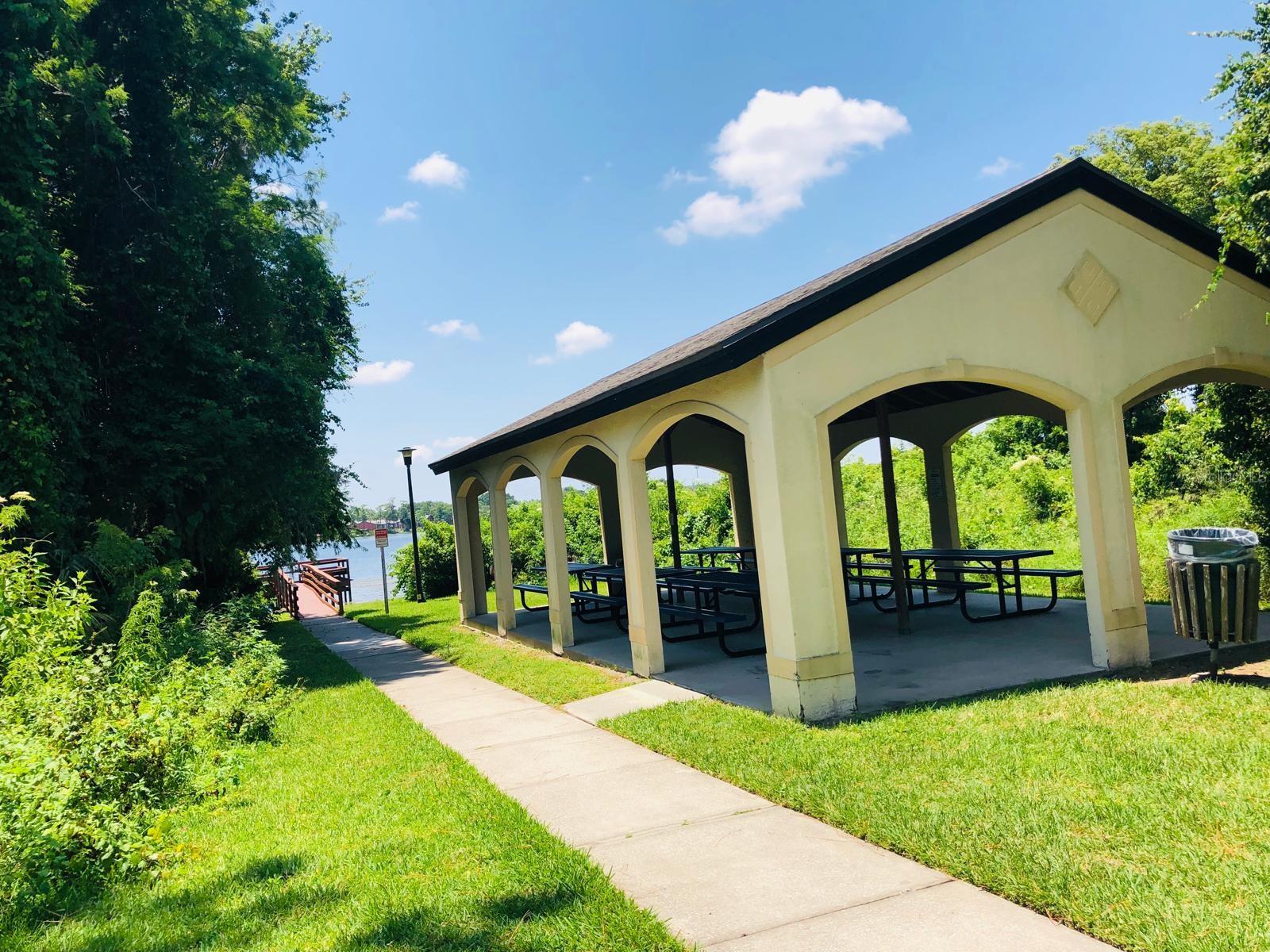 Image 24 of 27 For 2740 Oak Park Way 102