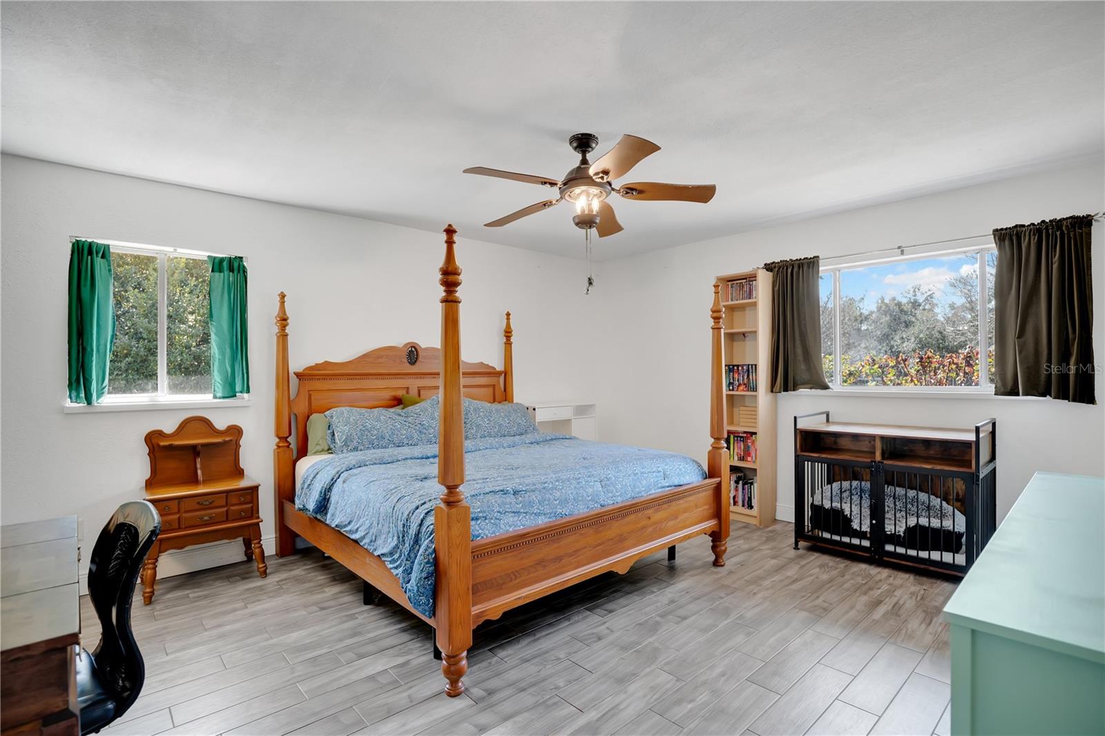 Image 11 of 32 For 1355 Taylor Road W