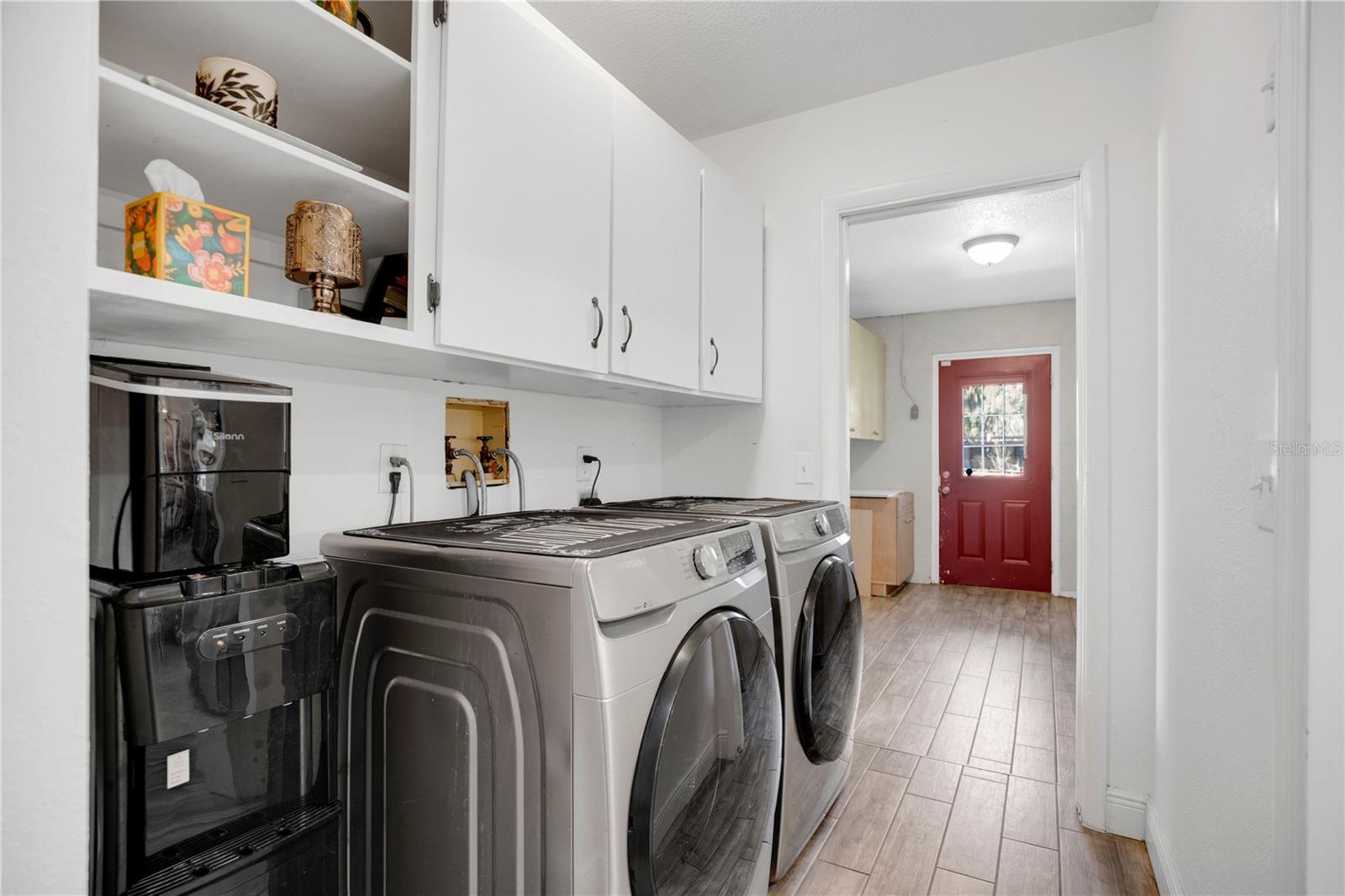 Image 18 of 32 For 1355 Taylor Road W