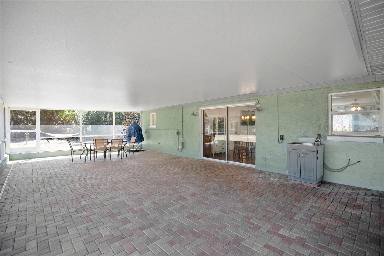 Image 2 of 32 For 1355 Taylor Road W