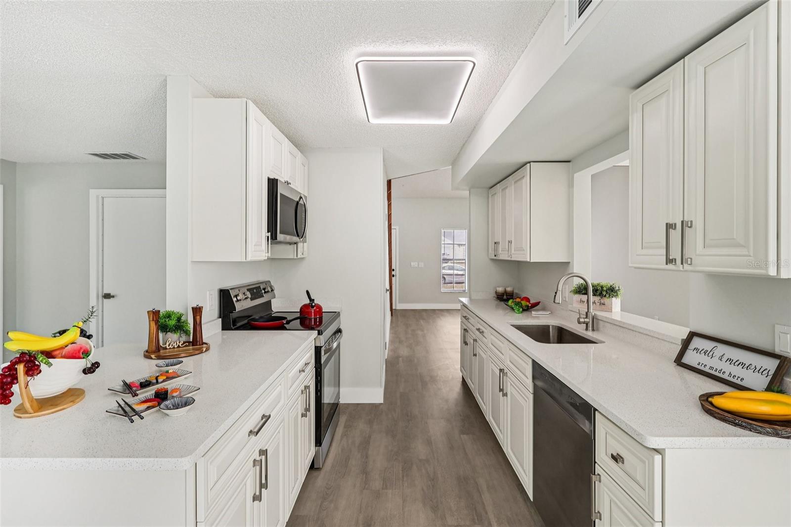 Image 15 of 44 For 1934 Pia Court