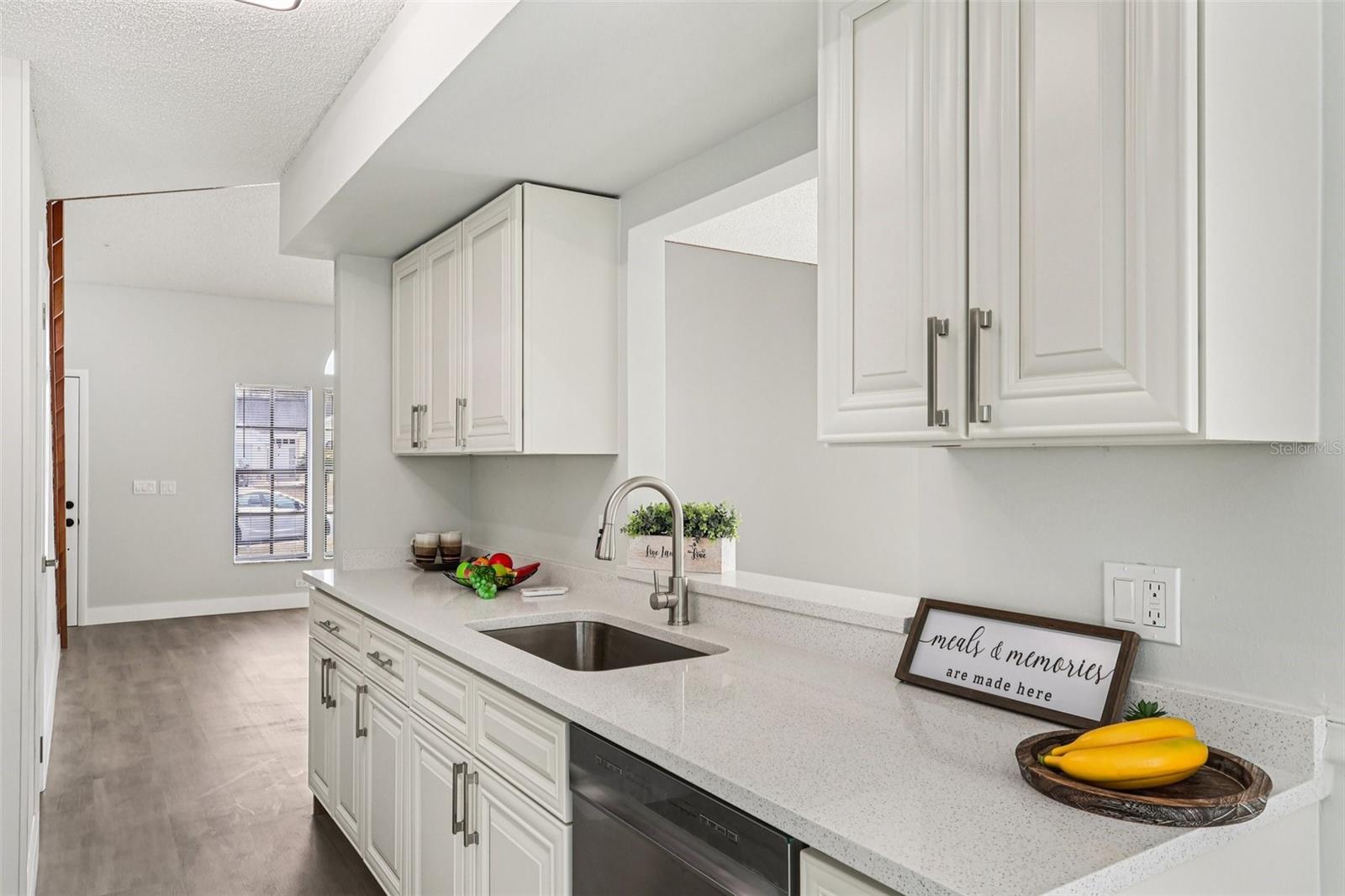 Image 16 of 44 For 1934 Pia Court